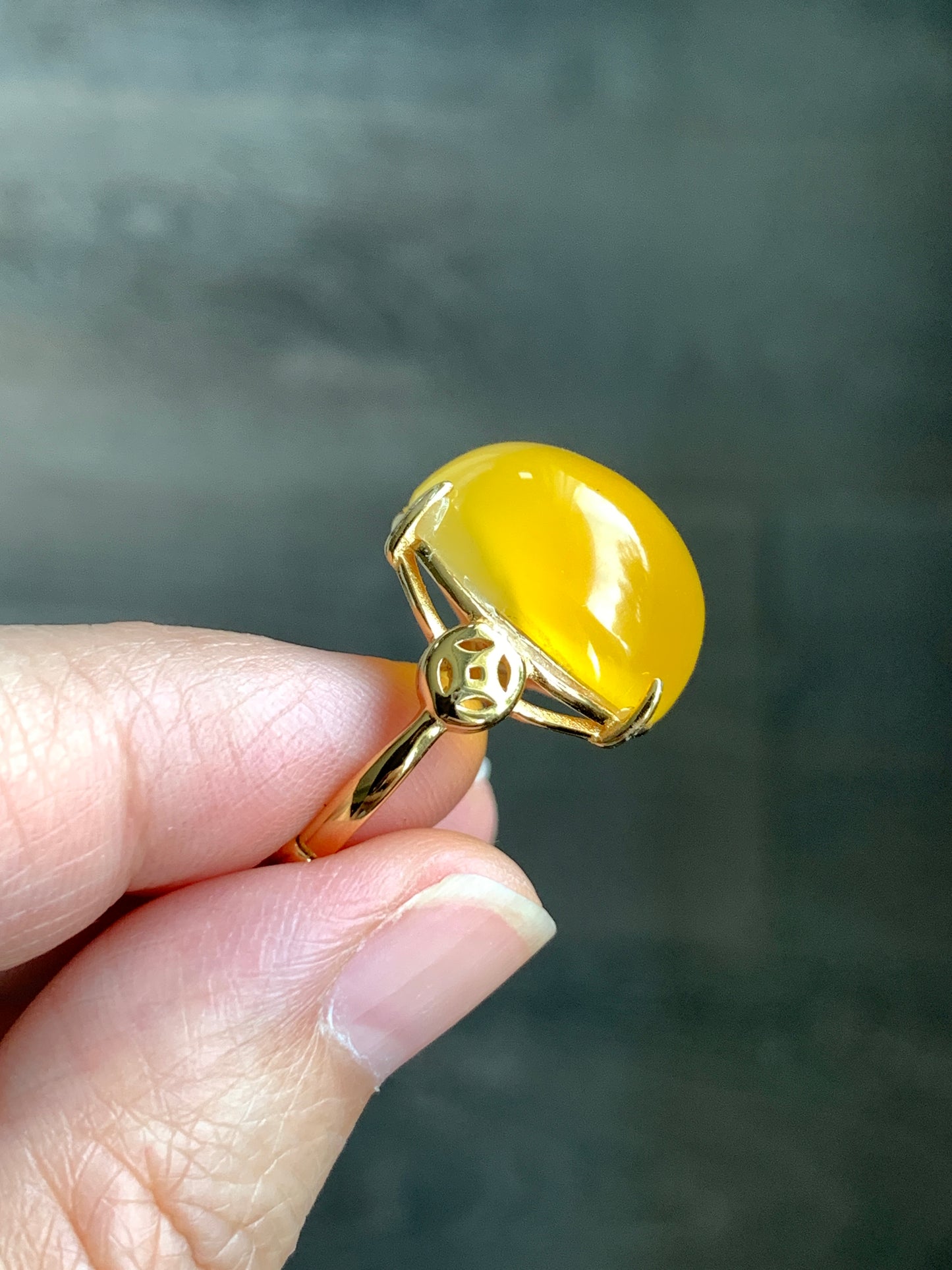 Natural Genuine Beewax Amber Large Oval Cabochon Sterling Silver Solitaire Ring Size 7 Adjustable 天然蜜蜡椭圆银镶戒指 MDD95-B