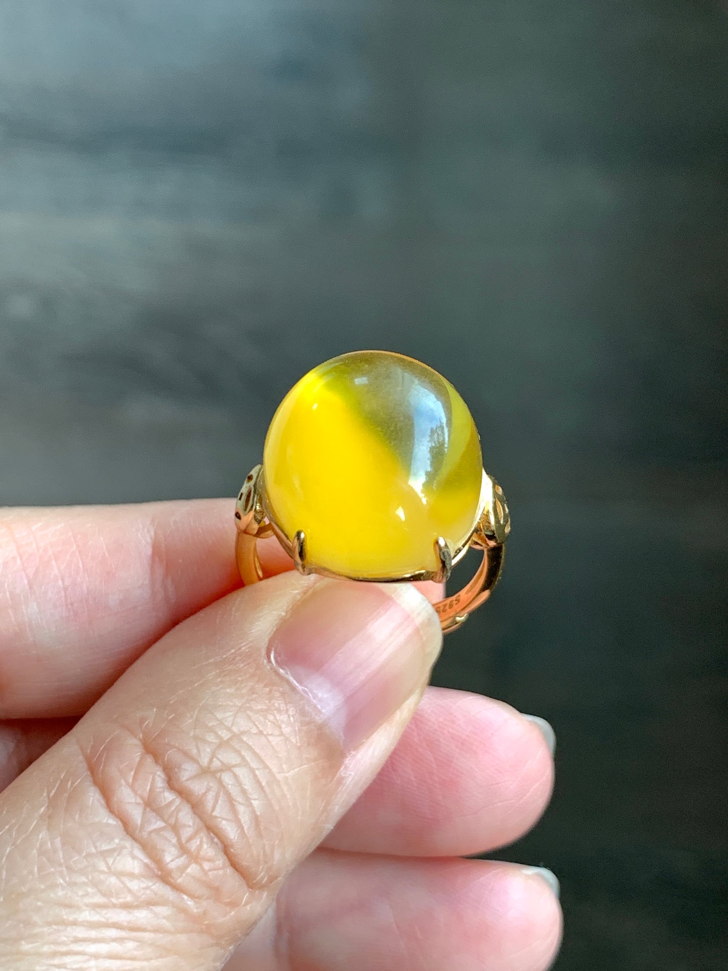 Natural Genuine Beewax Amber Large Oval Cabochon Sterling Silver Solitaire Ring Size 7 Adjustable 天然蜜蜡椭圆银镶戒指 MDD95-B