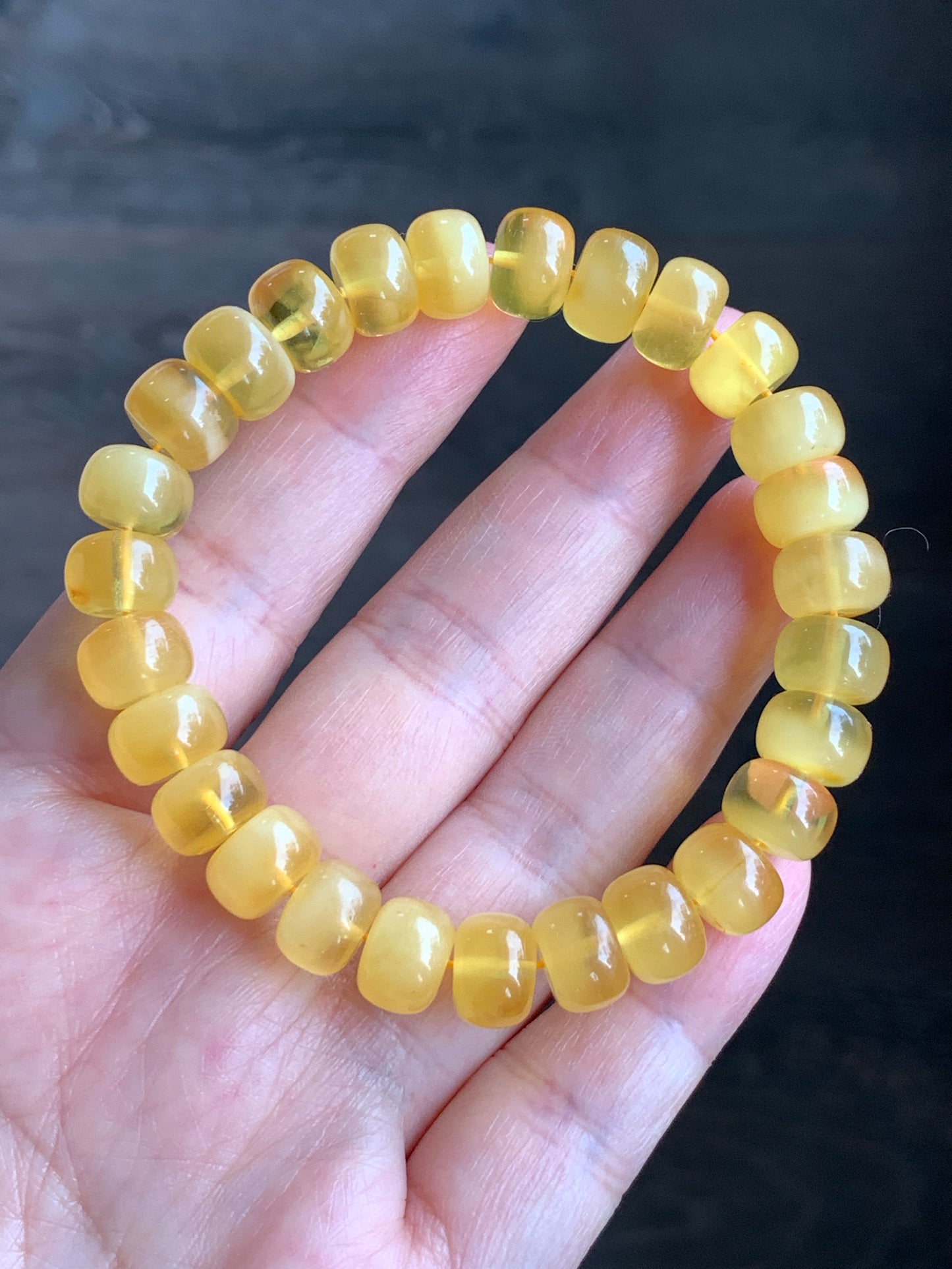 Natural Genuine Beewax Amber Large Retro Drum Beads Beaded Bracelet Stretchy 7” 11.6 grams 天然蜜蜡琥珀老型珠手串 LXZ220