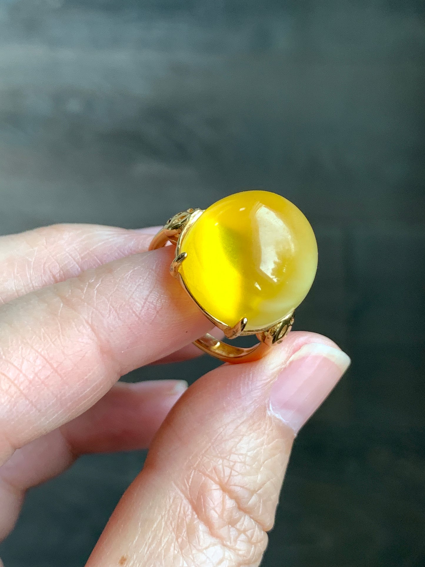 Natural Genuine Beewax Amber Large Oval Cabochon Sterling Silver Solitaire Ring Size 7 Adjustable 天然蜜蜡椭圆银镶戒指 MDD95-B