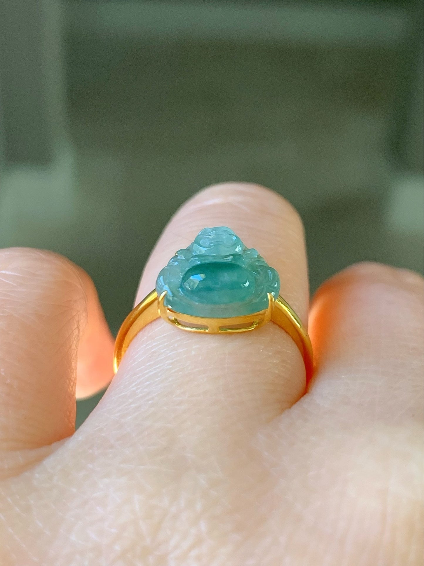 Certified Natural Burmese Translucent light Green w/ Dark Green Marbled Jadeite Buddha & Diamond Ring 18K Yellow Gold Size 7 天然缅甸飘绿花翡翠佛公钻石戒指