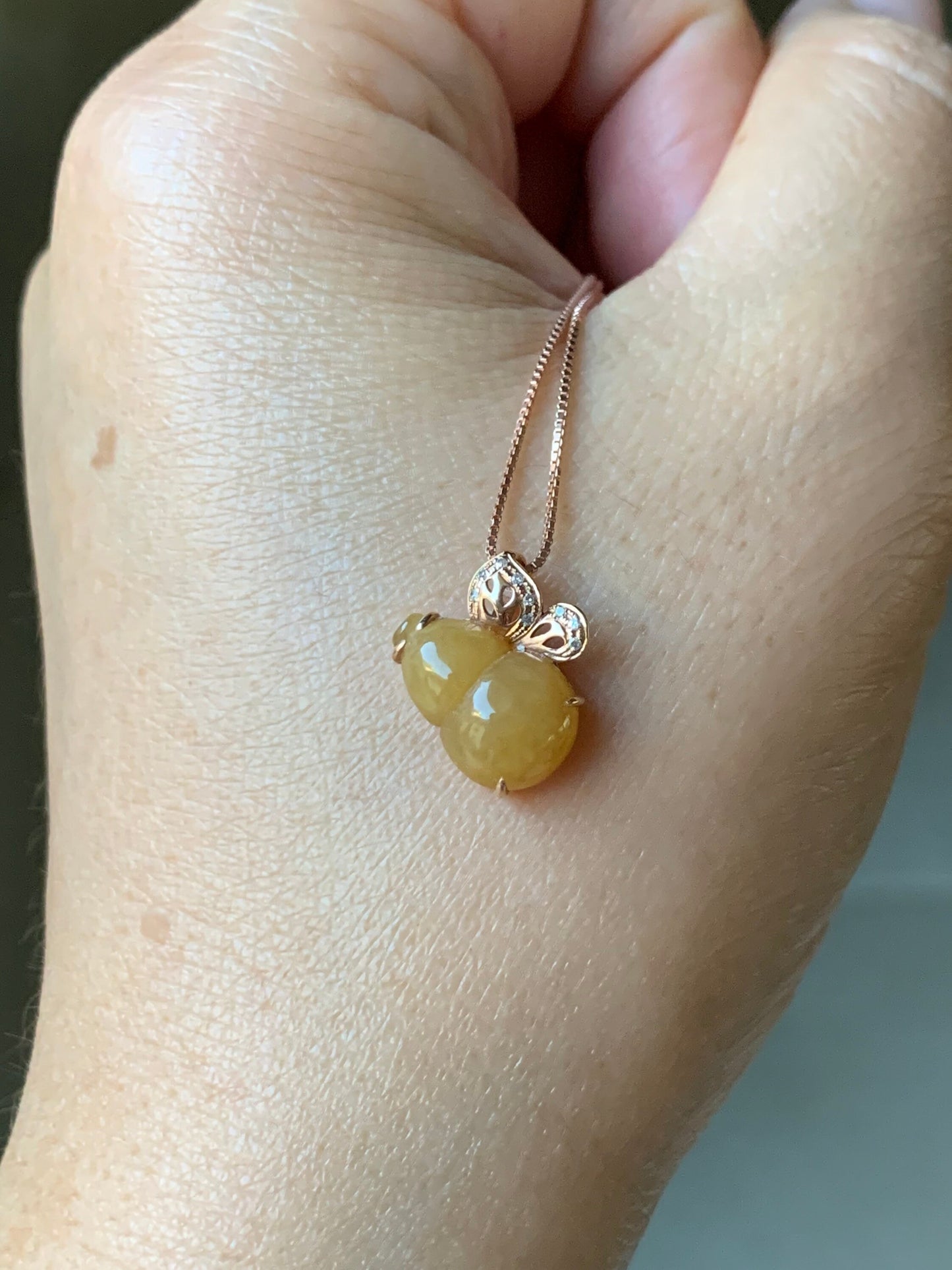 Certified Natural Burmese Icy Translucent Jadeite Gourd Hulu Pendant in 18K Rose Gold with Diamonds 天然缅甸黄翡葫芦K玫钻石镶嵌吊坠
