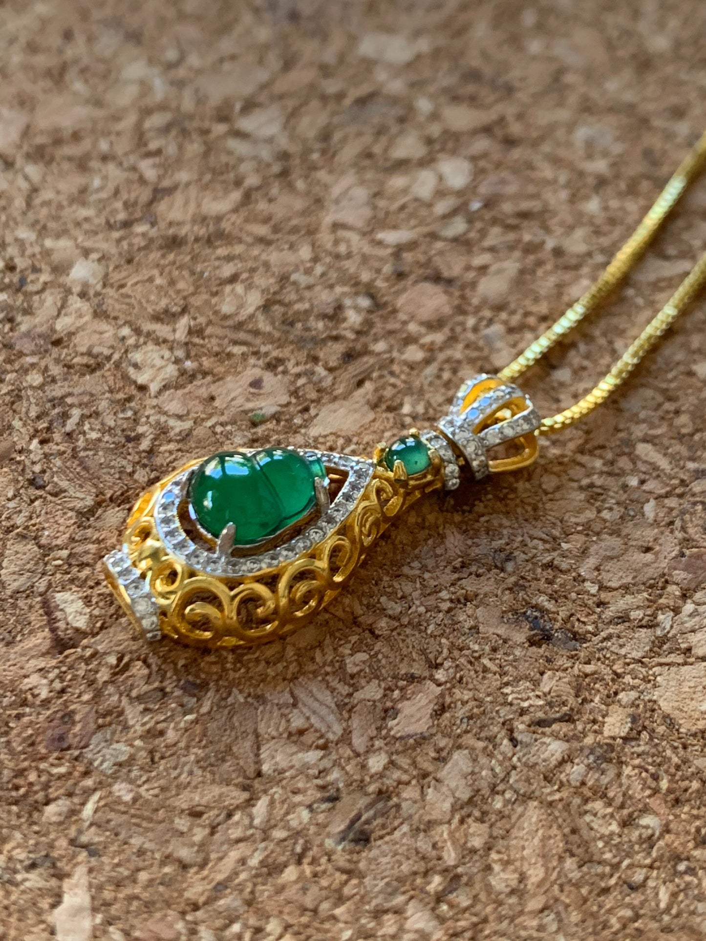 Natural Guatemalan Premium Vibrant Green Jadeite Hulu Gourd Pendant S925 Silver Yellow Gold Finish 天然老种高危冰绿翡翠葫芦镶嵌吊坠