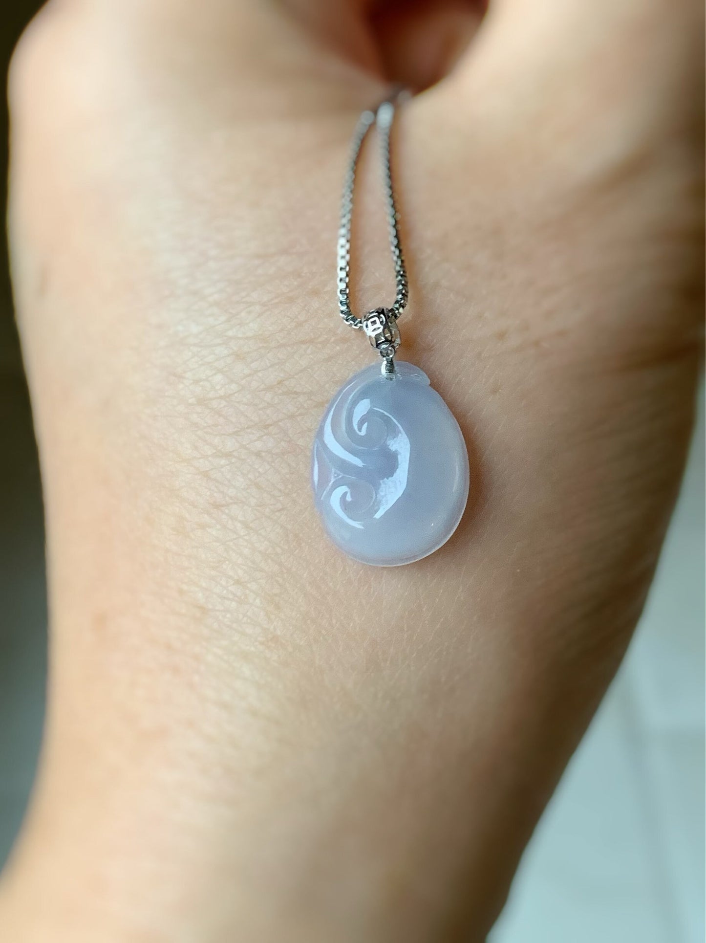 Natural Burmese Translucent & Gelatinous Light Purple Jadeite Ruyi Petite Pendant 18K White Gold w/ Silver Chain 天然缅甸冰淡紫底翡翠如意镶嵌吊坠