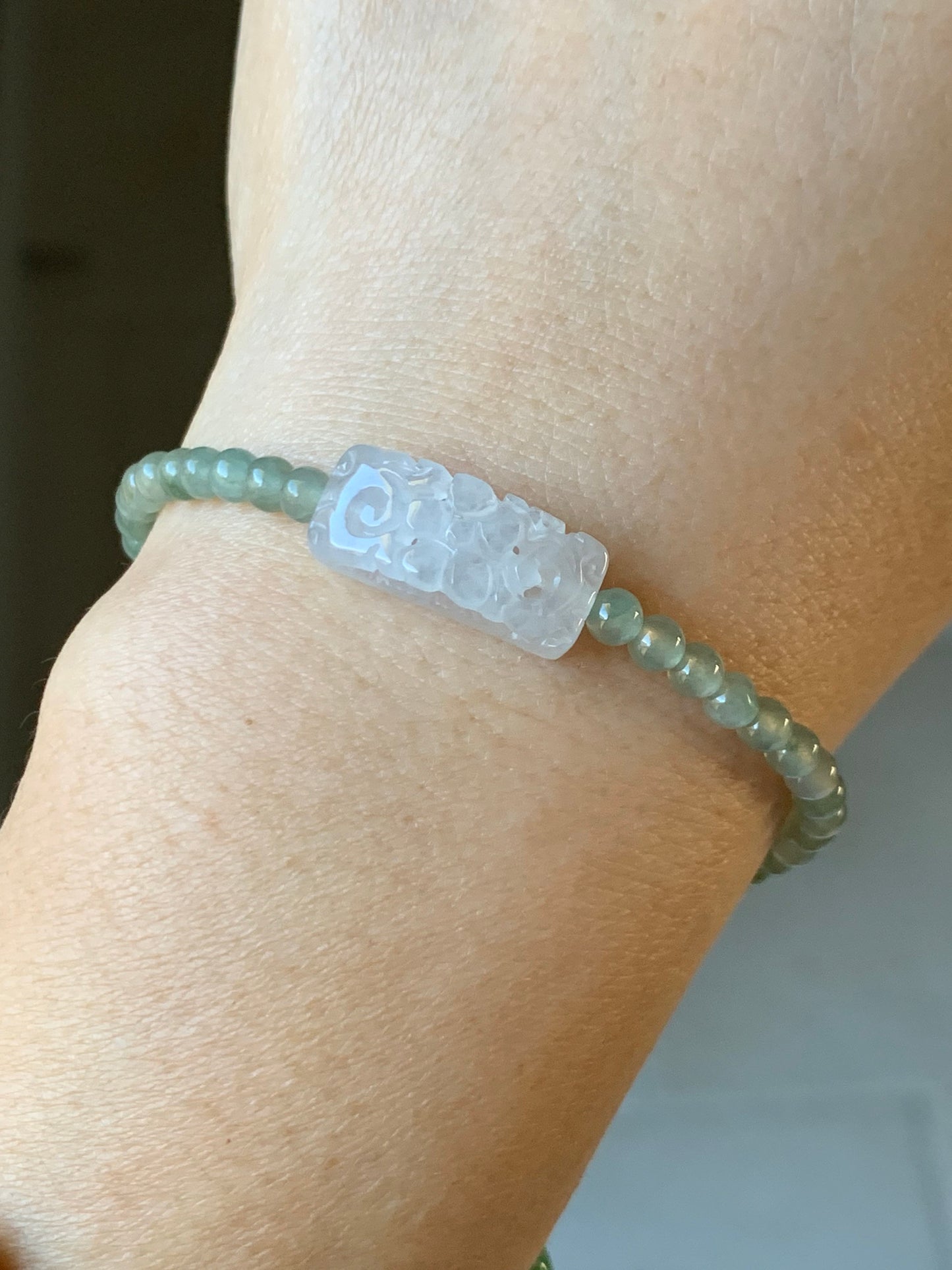 Natural Burmese Grade A Premium Icy Green Jadeite Openwork Engraving Icy White Bead Beaded Bracelet 7" 天然缅甸冰胶晴底翡翠起光白冰仿古镂空雕手牌手串