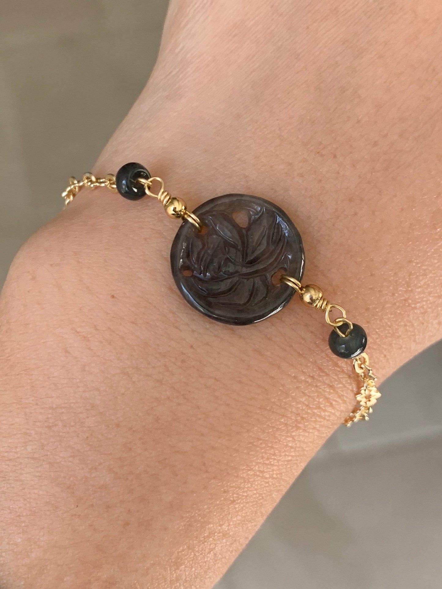 Natural Burmese Grade A Translucent Icy Wuji Jadeite Engraved w/ Lotus Flower Chain Bracelet Adjustable 14K Plated 天然缅甸冰乌鸡翡翠镂空雕莲花手链包金