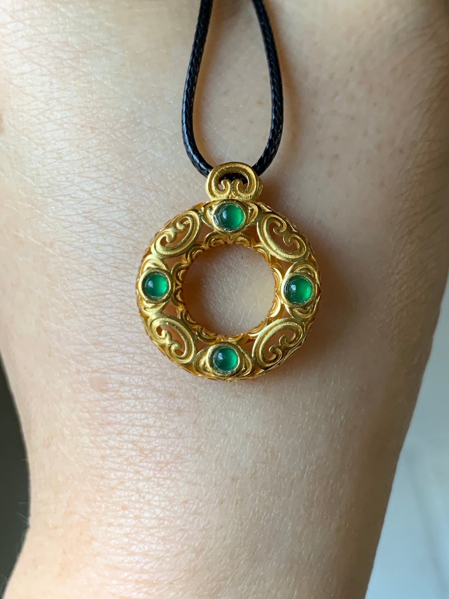Natural Guatemalan Premium Vibrant Green Jadeite Ping An Kou Pendant S925 Silver Yellow Gold Finish w/ Chain 天然高冰危绿翡翠银镶平安扣吊坠套链