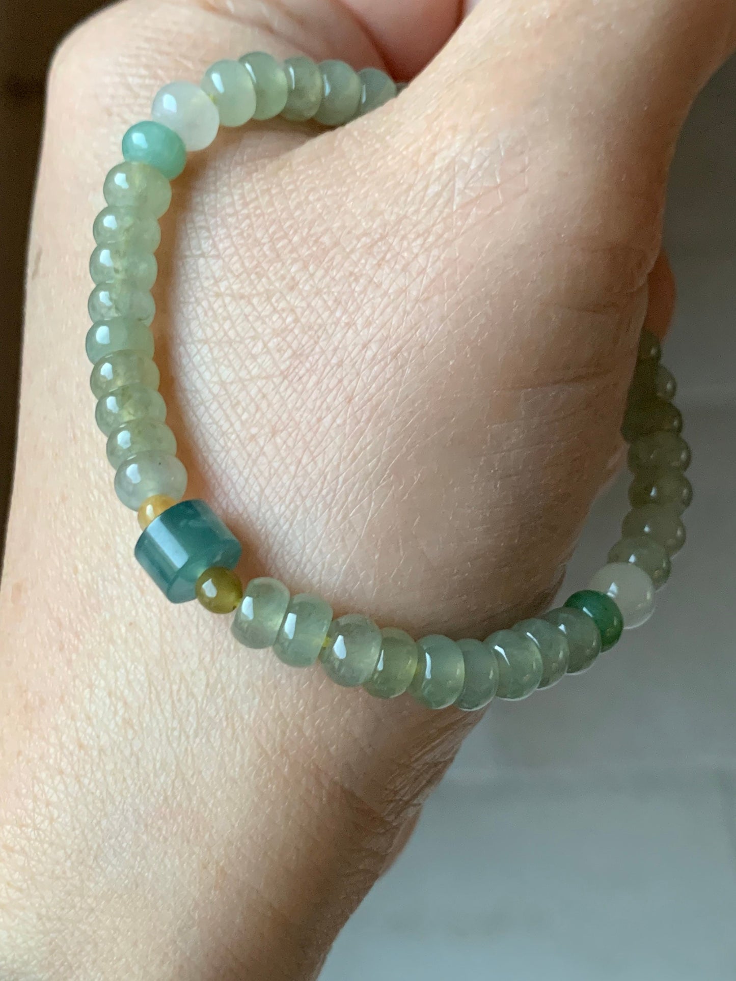 Natural Burmese Icy Beige & Guatemalan Blue Translucent Gelatinous Jadeite Flat Beads Beaded Bracelet 7” 13g 天然缅甸冰胶冰黄翡翠算盘珠冰危蓝桶珠手串
