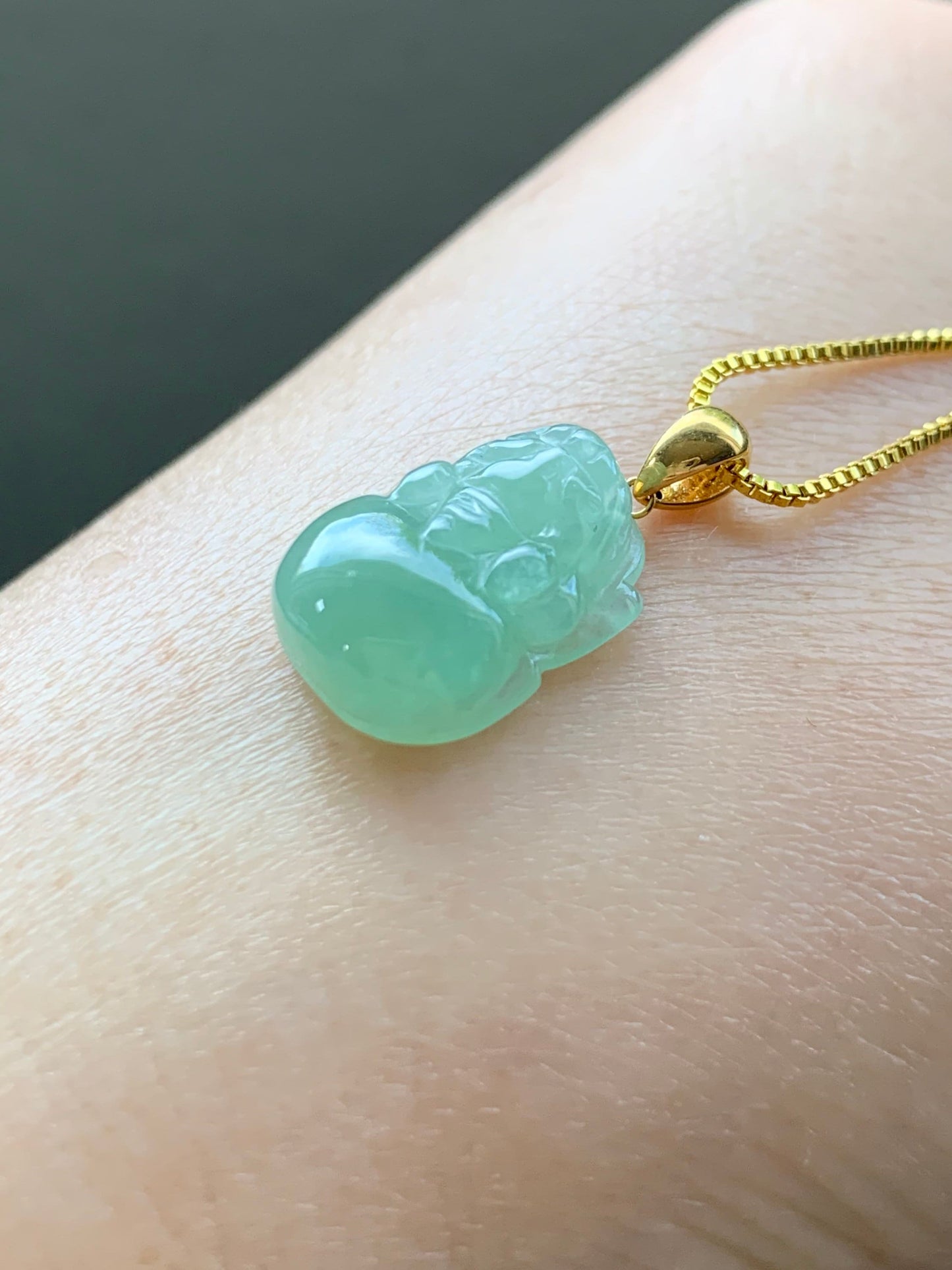 PETITE Natural Burmese Icy Translucent Green Jadeite Carved Pixiu Pendant 18K Yellow Gold Bail 天然缅甸冰绿翡翠貔貅吊坠