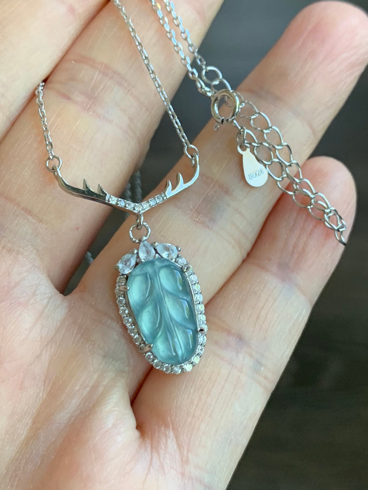 Natural Guatemalan Highly Translucent Sky Blue/Light Blue Jadeite Carved Leaf Antler Design Necklace S925 Silver 16” 天然冰危天空蓝翡翠大叶有成银镶项链