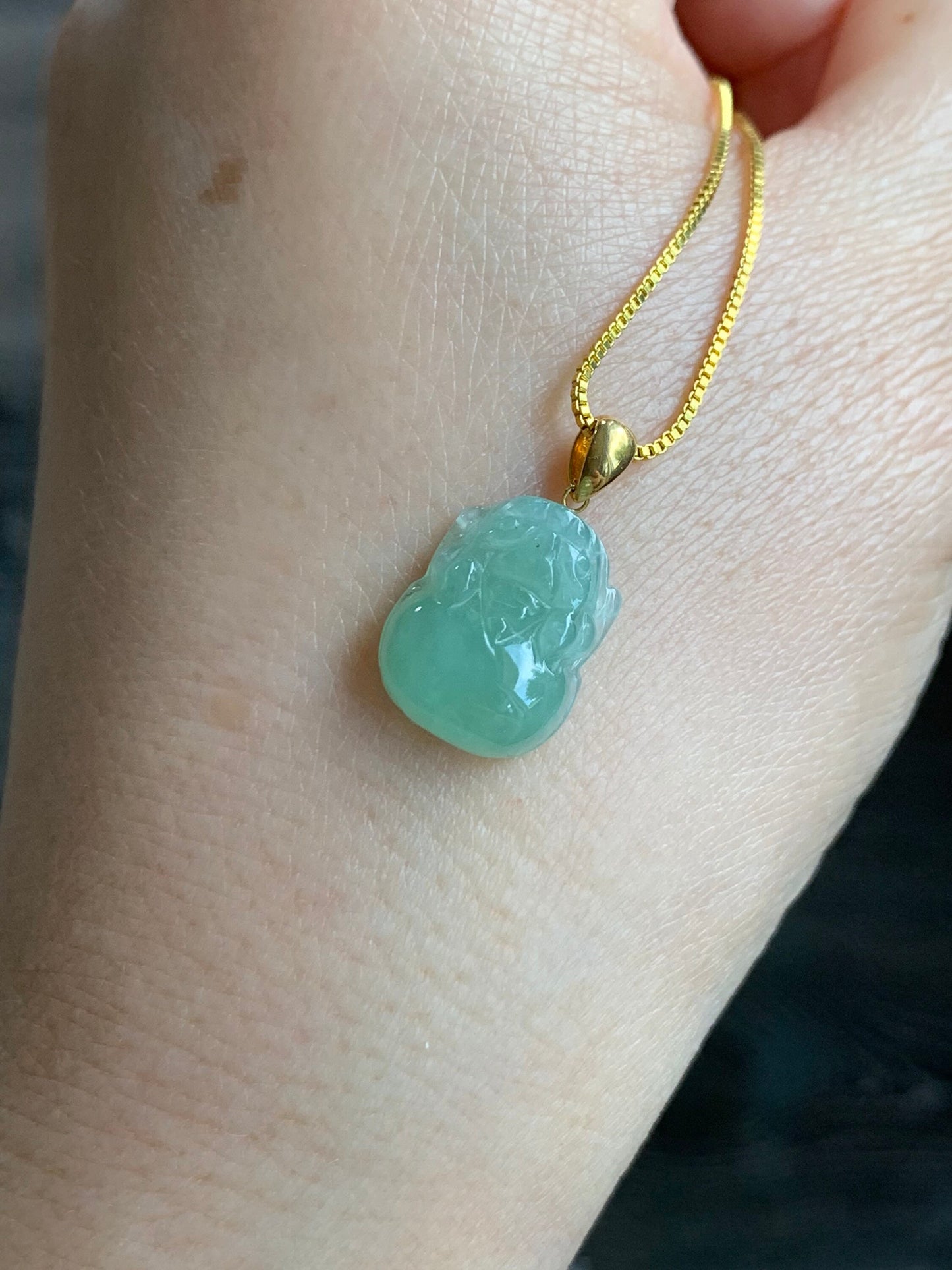 PETITE Natural Burmese Icy Translucent Green Jadeite Carved Pixiu Pendant 18K Yellow Gold Bail 天然缅甸冰绿翡翠貔貅吊坠