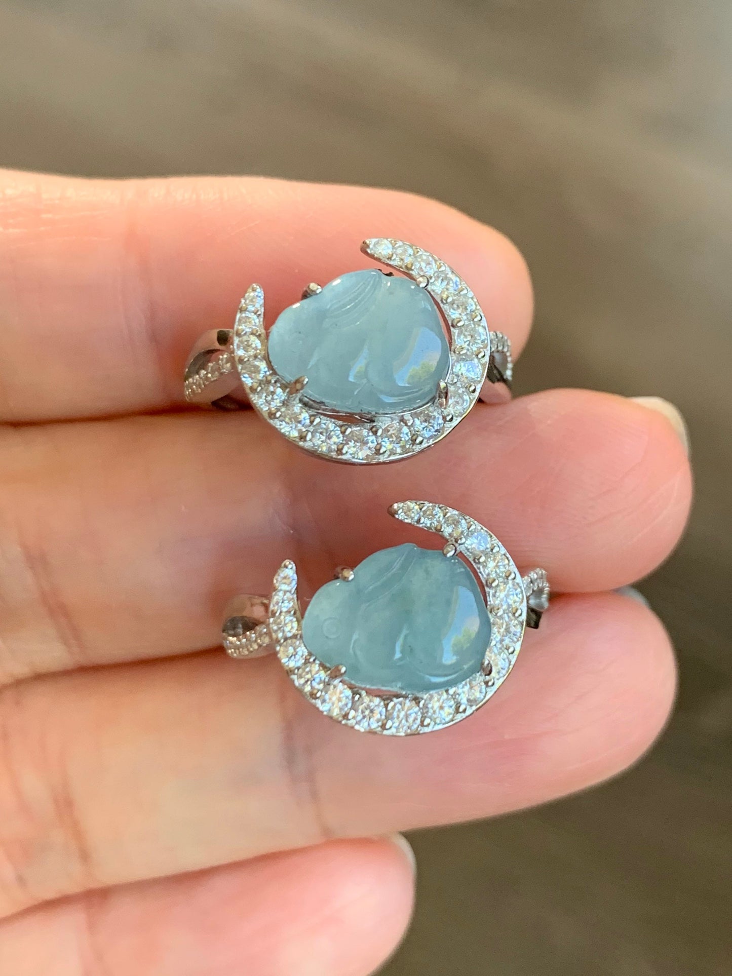 Natural Guatemalan Icy Translucent Sky Blue Jadeite Carved Bunny Rabbit Solitaire Ring Sterling Silver Adjustable Size 天然冰危天空蓝翡翠小兔银镶戒指 WXT