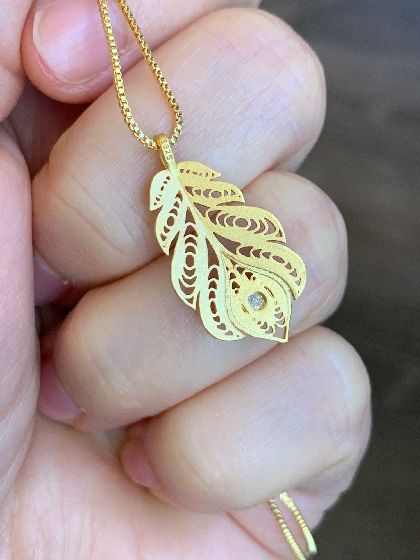 Natural Guatemalan Premium Vibrant Green Jadeite Feather Pendant S925 Silver Yellow Gold Finish 天然高冰危绿翡翠银镶羽毛吊坠