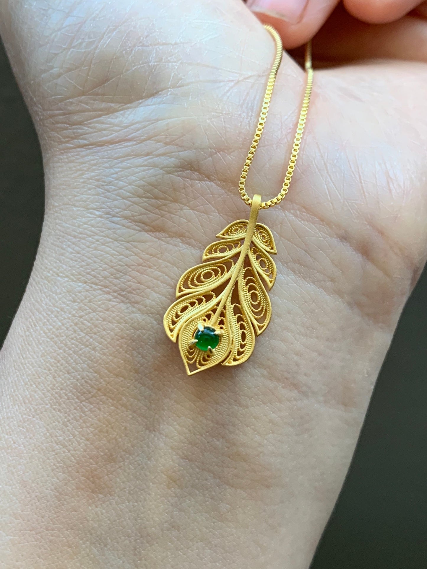 Natural Guatemalan Premium Vibrant Green Jadeite Feather Pendant S925 Silver Yellow Gold Finish 天然高冰危绿翡翠银镶羽毛吊坠