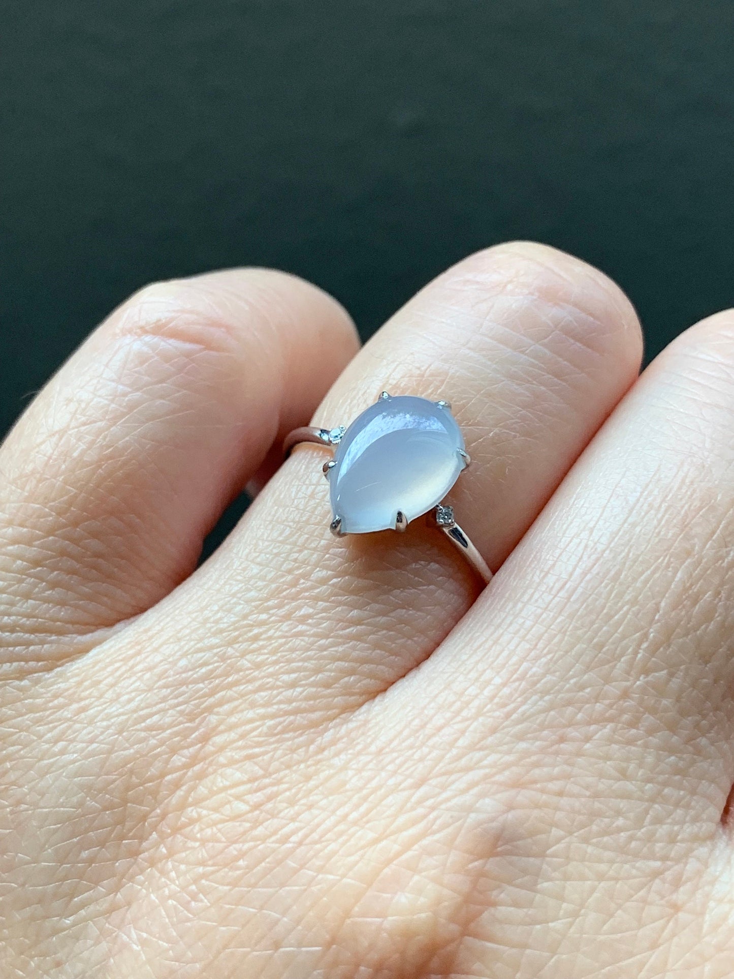 Certified Natural Burmese Icy Translucent Gelatinous White Jadeite Teardrop Ring 18K White Gold and Diamonds size 7 天然缅甸白冰胶翡翠水滴镶嵌戒指 1690