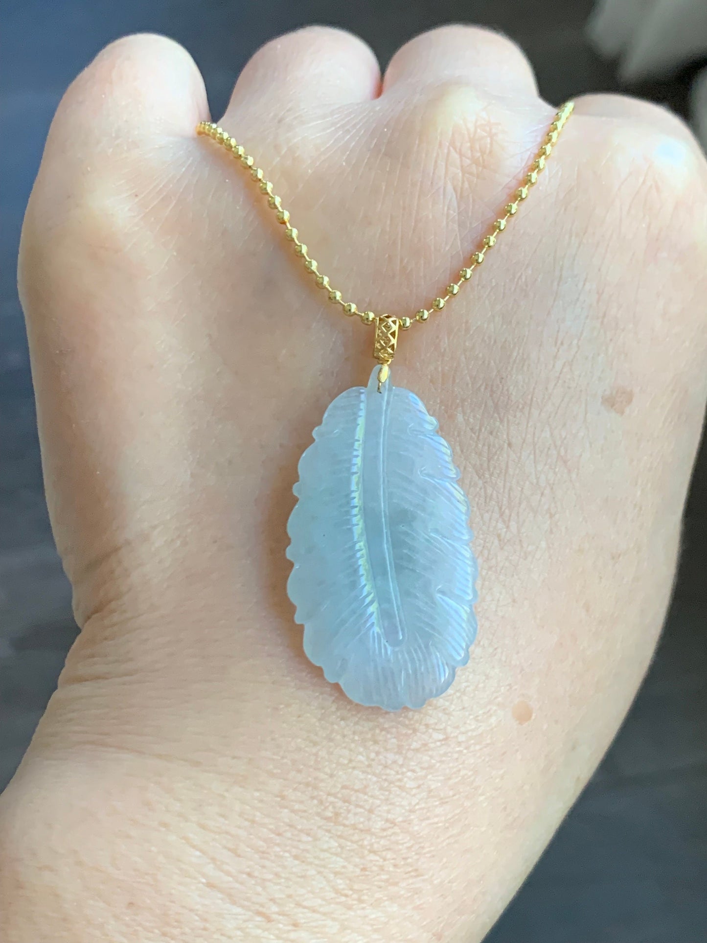 Natural Burmese Icy Translucent Light Green Jadeite Carved Feather Pendant 18K Yellow Gold 天然缅甸冰淡晴底翡翠羽毛镶嵌吊坠 B830