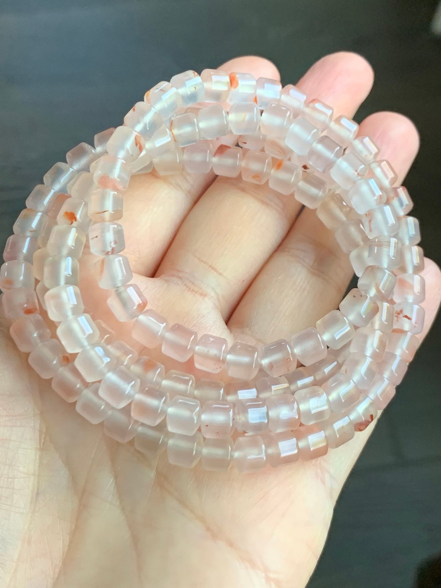 Natural Chinese Nanhong Icy Translucent Gelatinous Lychee Agate with Peachy Marbling Beaded Necklace 6.2mm 29” 50g 天然南红荔枝冻玛飘花玛瑙老型珠项链