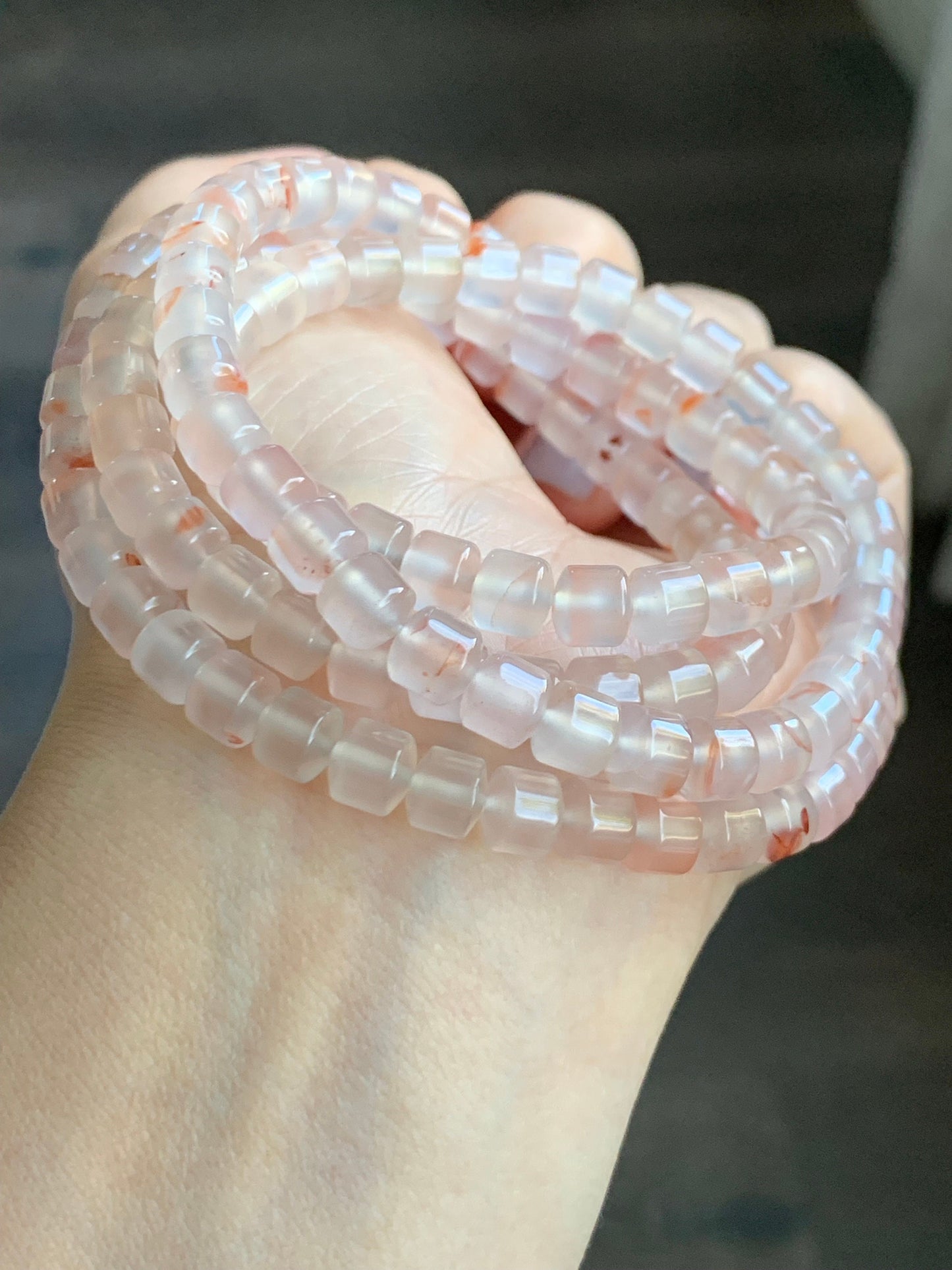 Natural Chinese Nanhong Icy Translucent Gelatinous Lychee Agate with Peachy Marbling Beaded Necklace 6.2mm 29” 50g 天然南红荔枝冻玛飘花玛瑙老型珠项链