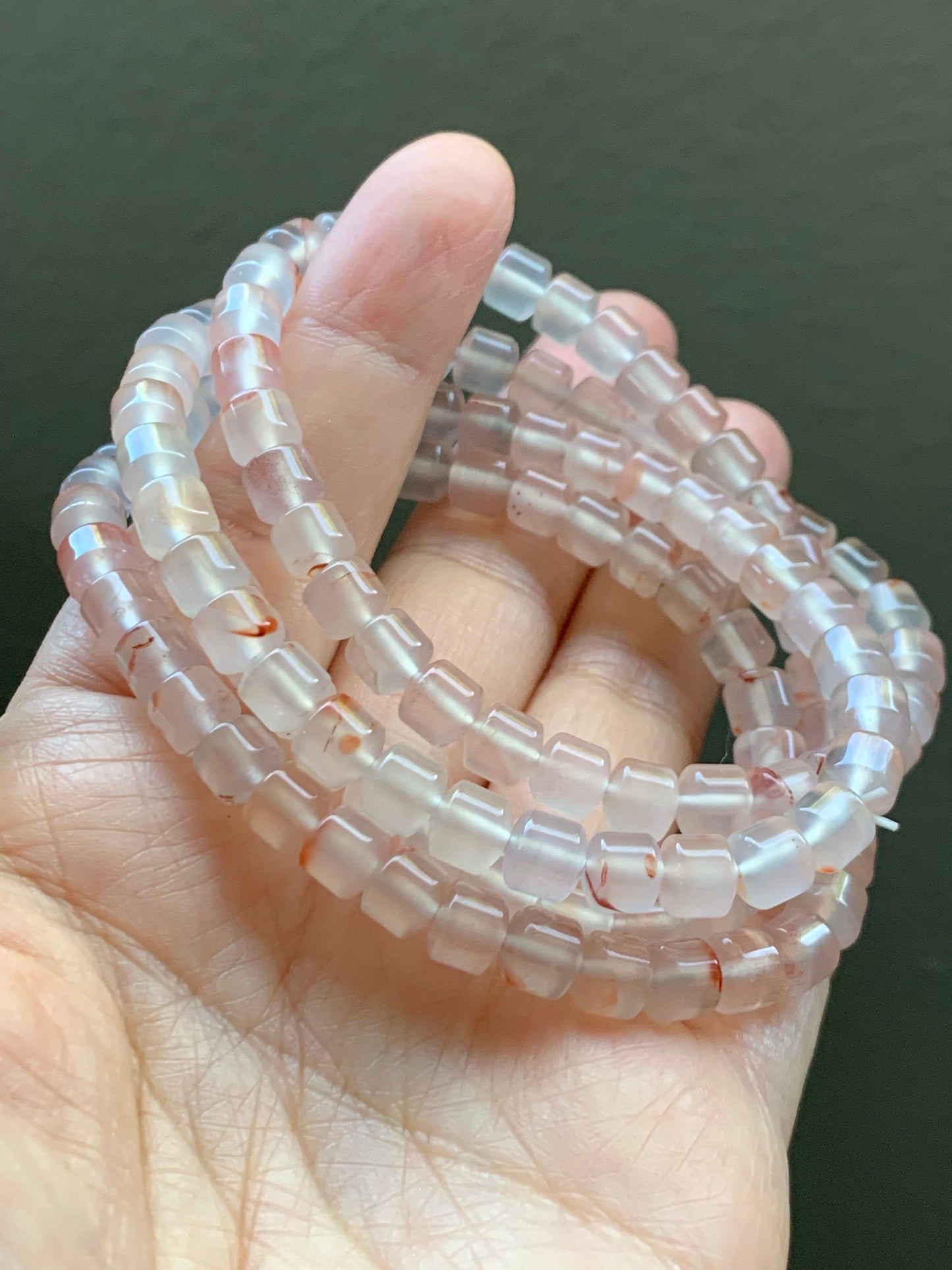 Natural Chinese Nanhong Icy Translucent Gelatinous Lychee Agate with Peachy Marbling Beaded Necklace 6.2mm 29” 50g 天然南红荔枝冻玛飘花玛瑙老型珠项链