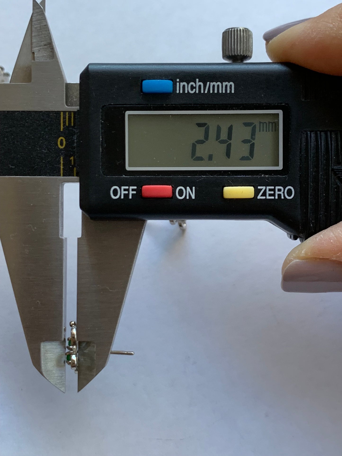 Natural Burmese Icy Translucent Vibrant Green Jadeite Butterfly Stud Earrings S925 Sterling Silver 天然缅甸冰绿翡翠银镶蝴蝶款耳钉