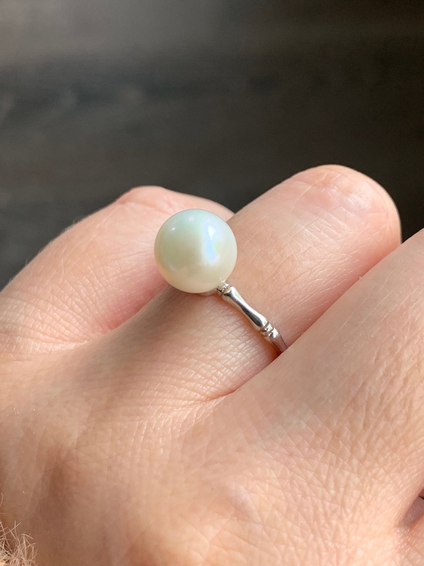 Natural Genuine Freshwater White Round Pearl Solitaire Ring with Bamboo Design Band Sterling Silver Adjustable 9.5mm 天然淡水白色圆珍珠银镶竹节款戒指 BZJ100