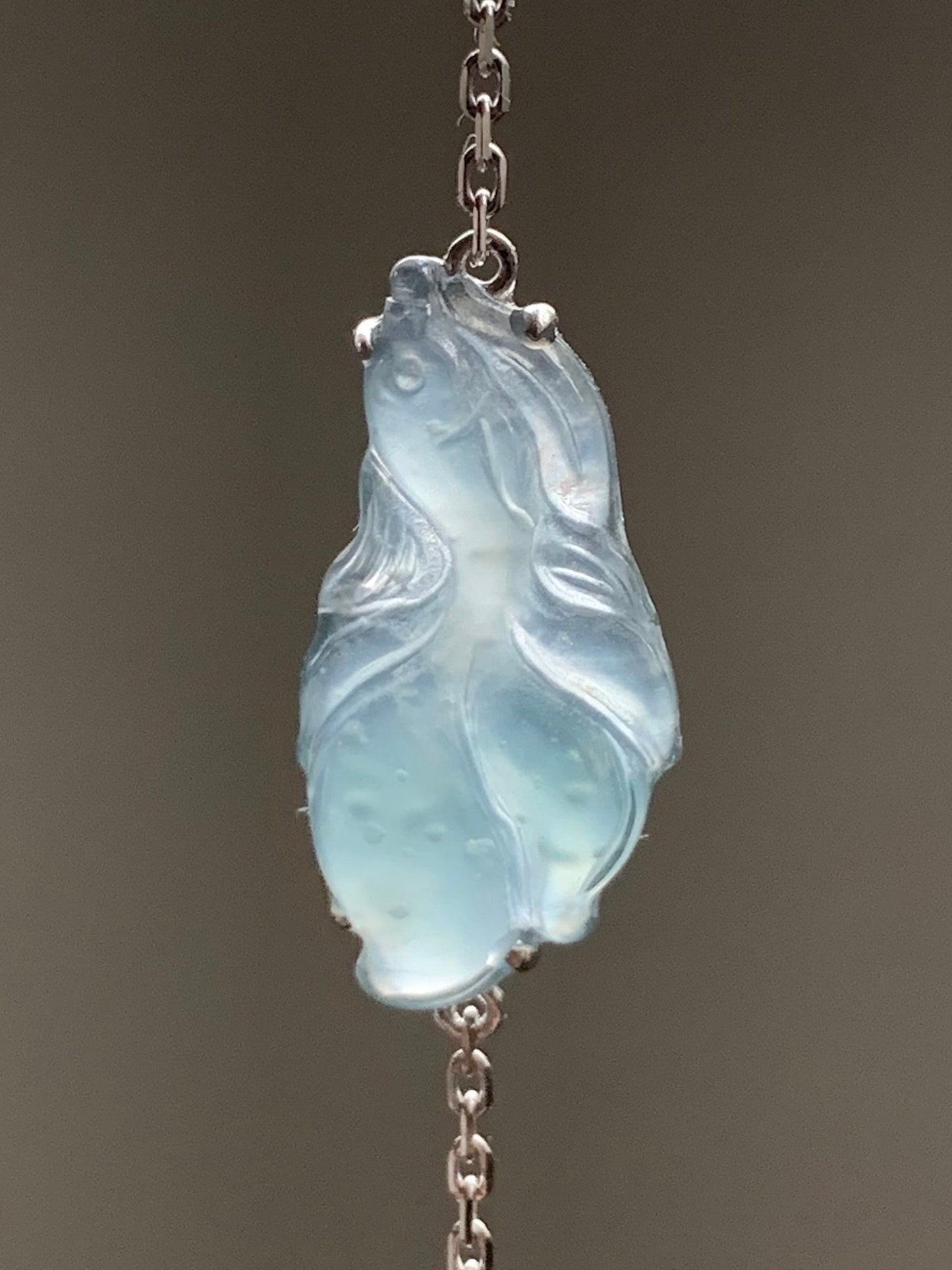 Certified Natural Guatemalan Icy Highly Translucent Dusty Blue Jadeite Betta Fish Bracelet 18K White Gold 6.25”-7.25” 天然冰危淡蓝翡翠斗鱼金镶手链 345