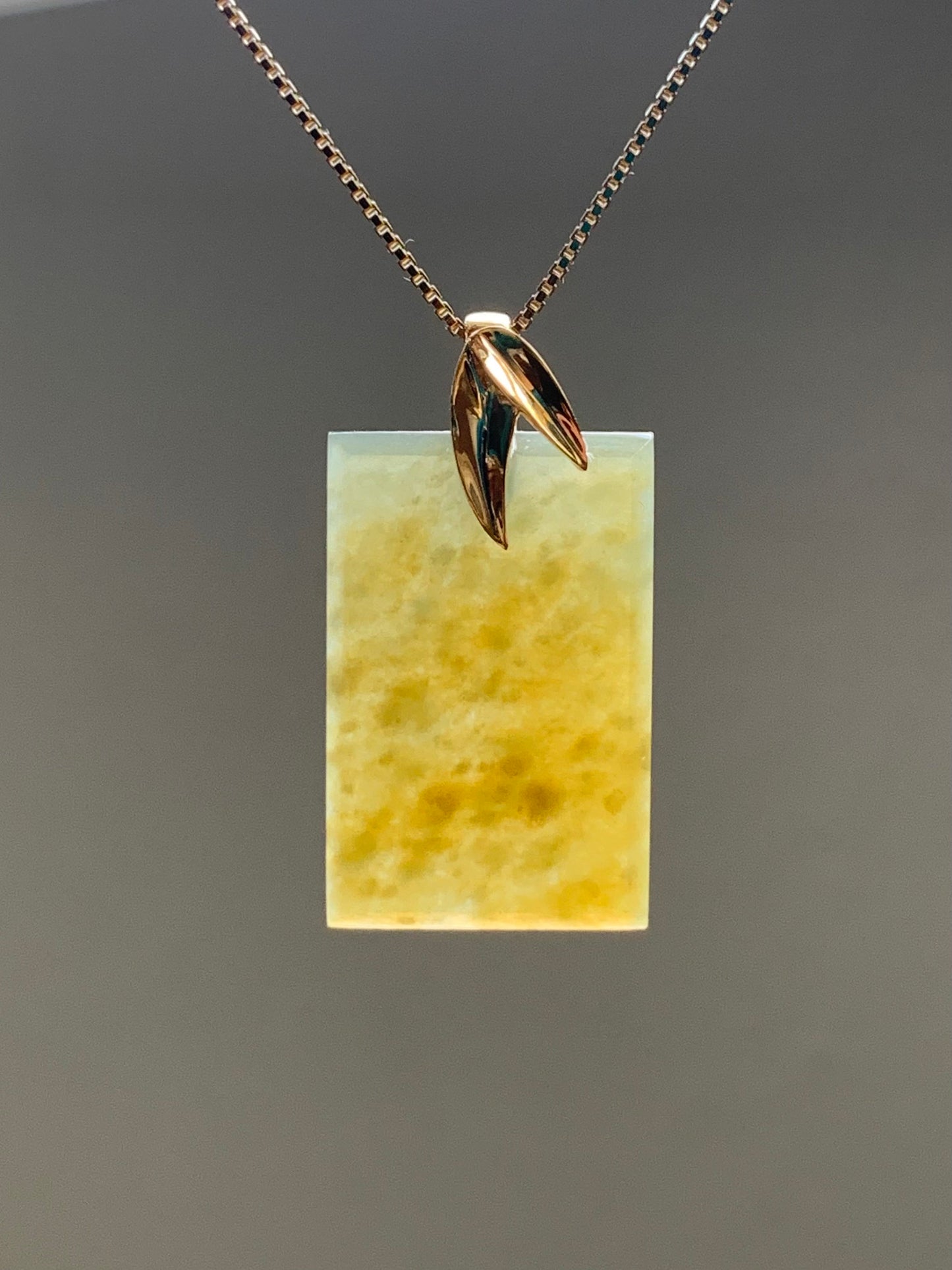 Certified Natural Guatemalan Icy Translucent Vibrant Yellow Jadeite Wu Shi Pai Pendant 18K Yellow Gold Bamboo Leaf 天然冰危老种浓黄翡翠无事牌竹叶镶嵌吊坠 063