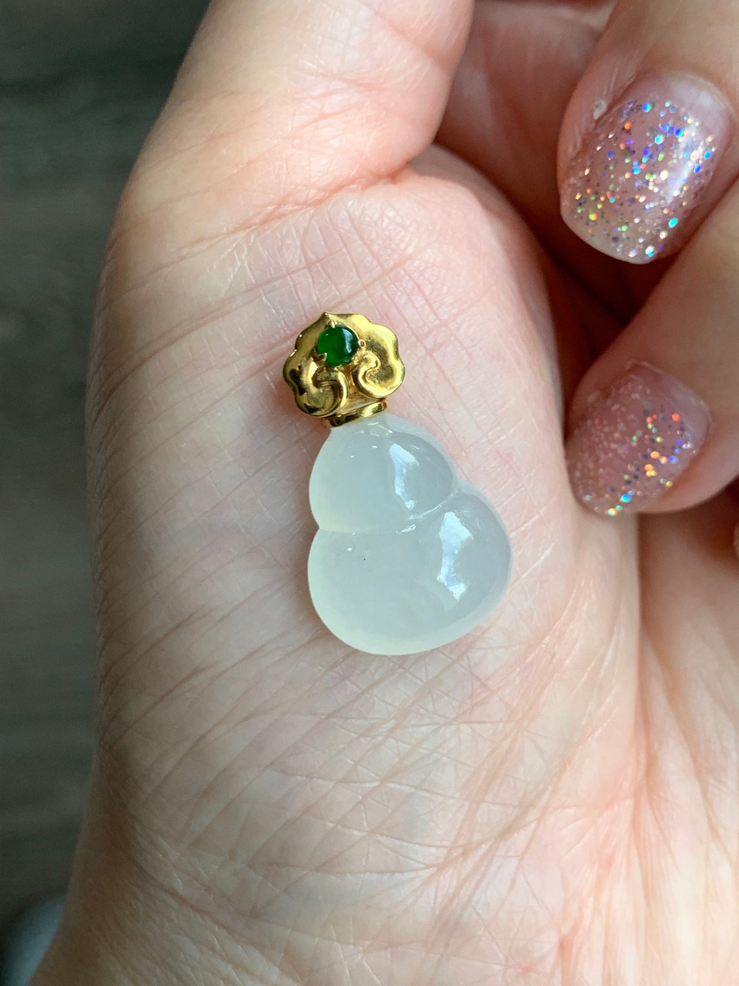 Certified Natural Burmese Icy Translucent Gelatinous White Jadeite Hulu Gourd Pendant Green Jadeite Ruyi Bail 18K Gold 天然缅甸老种起光翡翠葫芦镶嵌吊坠 7119