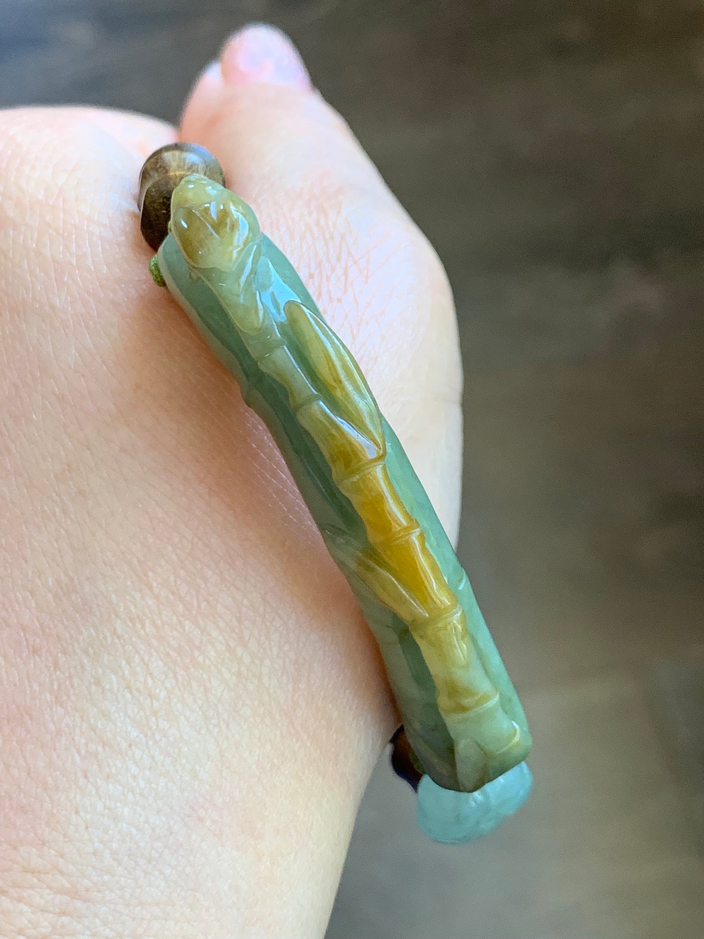 Natural Burmese Translucent Dusty Green Jadeite w/ Yellow Marbling Bamboo Cuff Green Sandalwood Beaded Bracelet 6.75” 21g 天然缅甸黄加绿翡翠竹节绿檀木手串