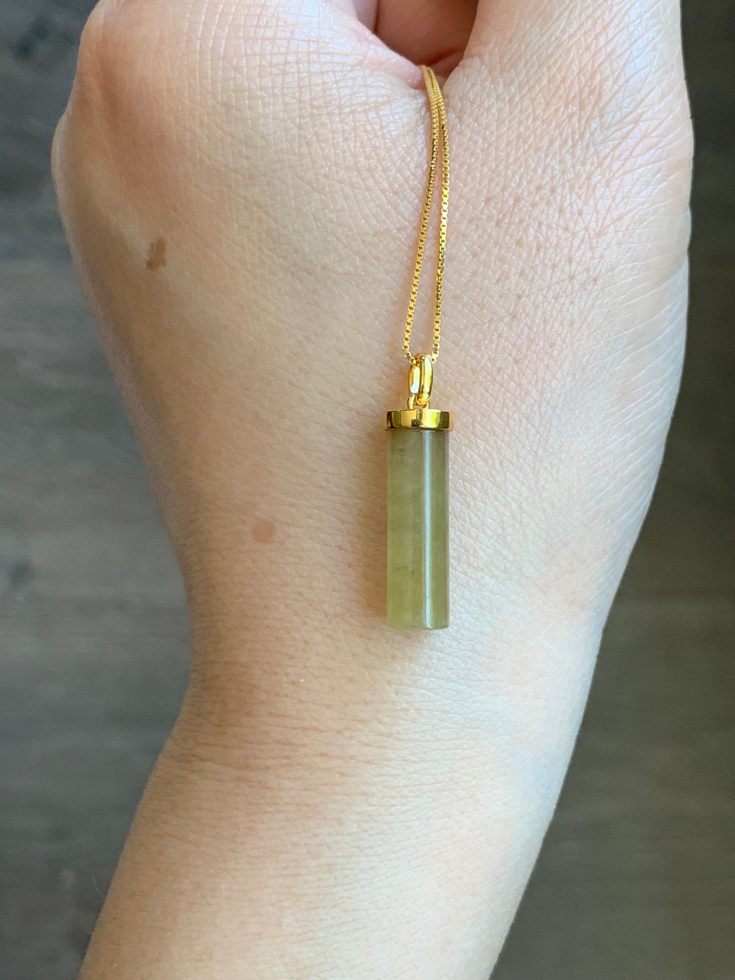 Certified Natural Burmese Icy Translucent Yellow Jadeite Pillar Cylinder Pendant 18K Yellow Gold 2.65g 天然缅甸冰黄翡翠圆柱镶嵌吊坠 7037
