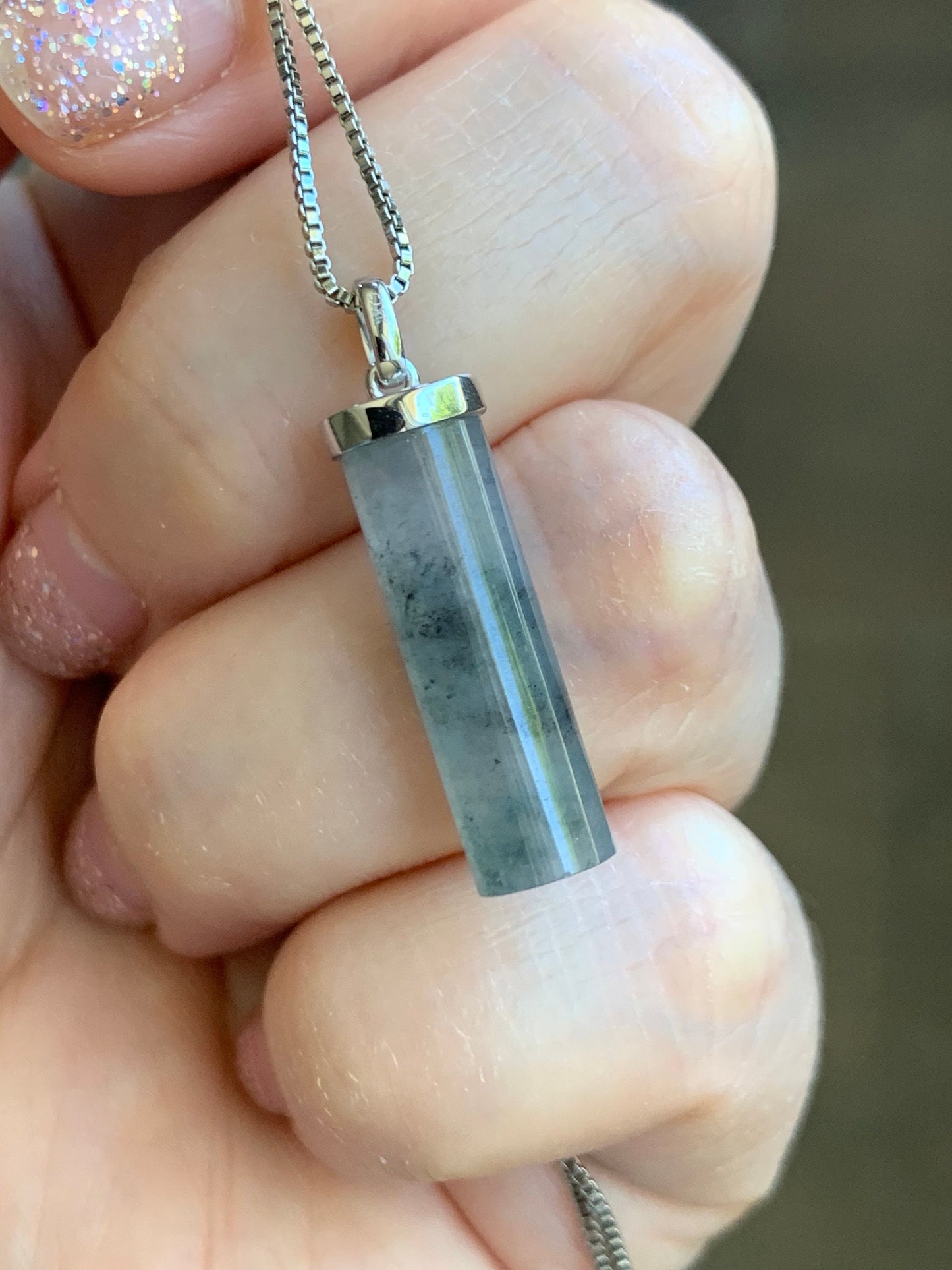 Certified Natural Burmese Icy Translucent Gelatinous Wuji Jadeite Cylinder Pendant 18K White Gold Bail 2.71g 天然缅甸冰乌鸡翡翠椭圆圆柱镶嵌吊坠 7038
