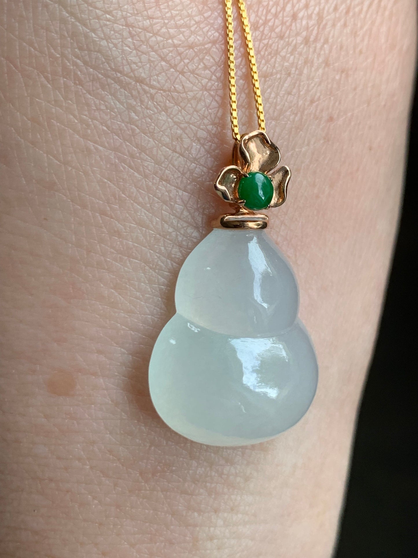 Certified Natural Burmese Icy Translucent Gelatinous White Jadeite Hulu Gourd Pendant Green Jadeite Floral Bail 18K R Gold 天然缅甸老种起光翡翠葫芦镶嵌吊坠
