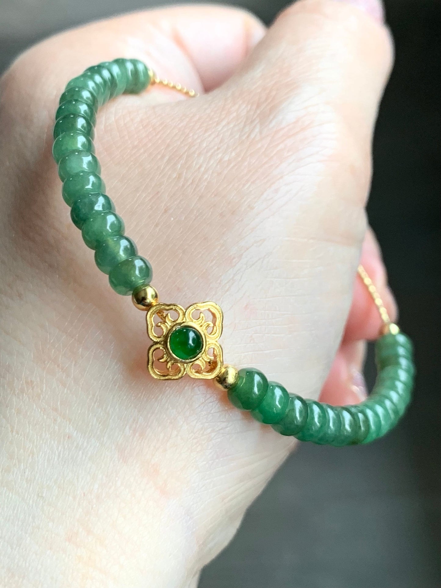 Natural Burmese Icy Green Jadeite Flat Beads Guatemalan Vibrant Green Charm Wire Bracelet Sterling Silver 6.5”-7.5” 天然缅甸冰绿翡翠算盘珠冰危绿潘多拉银手链