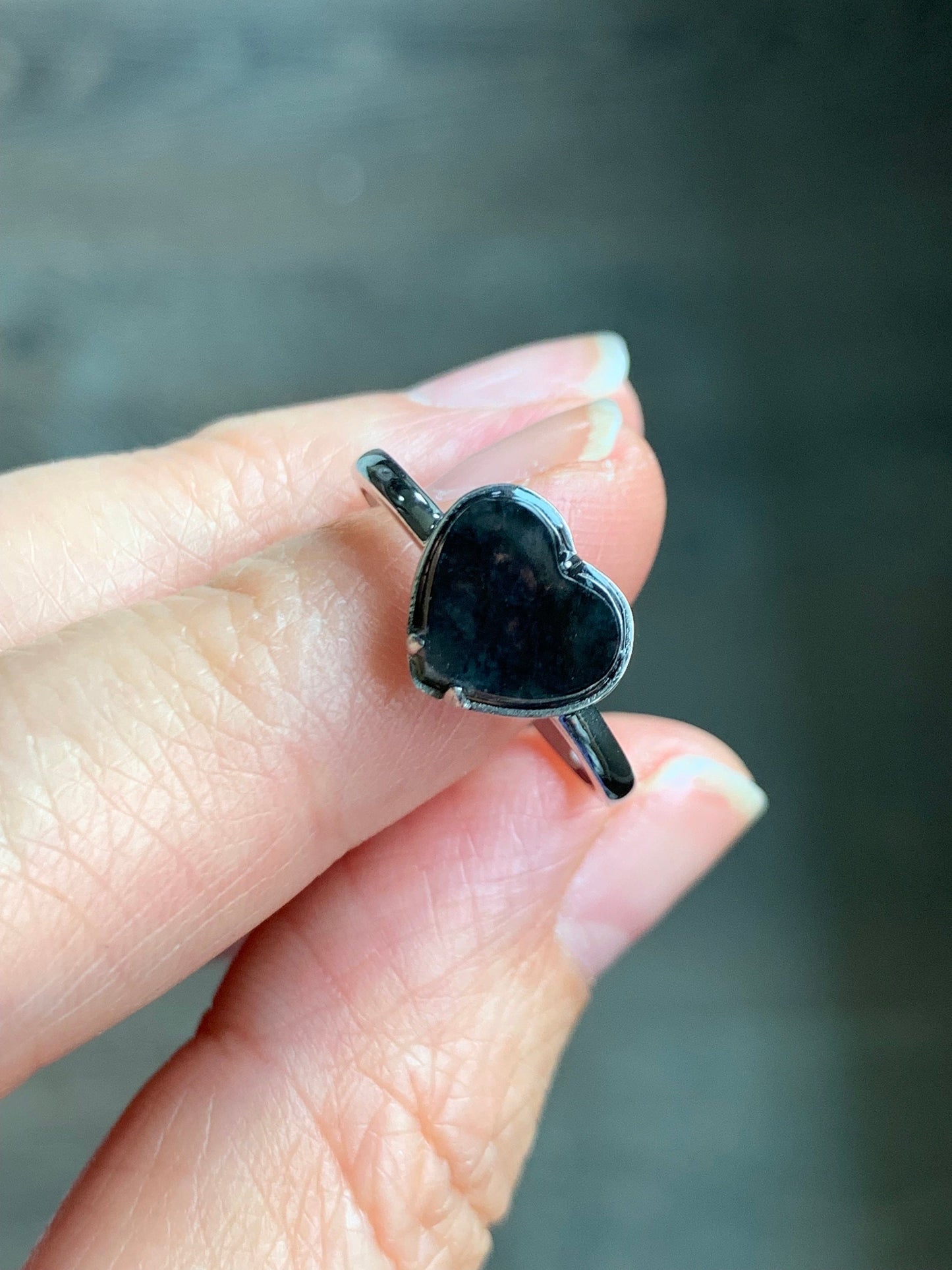 Certified Natural Burmese Icy Translucent Dark Wuji Jadeite Heart Ring 18K White Gold Size 7.25 2.23g 天然缅甸冰乌鸡翡翠爱心蛋面镶嵌戒指 7046