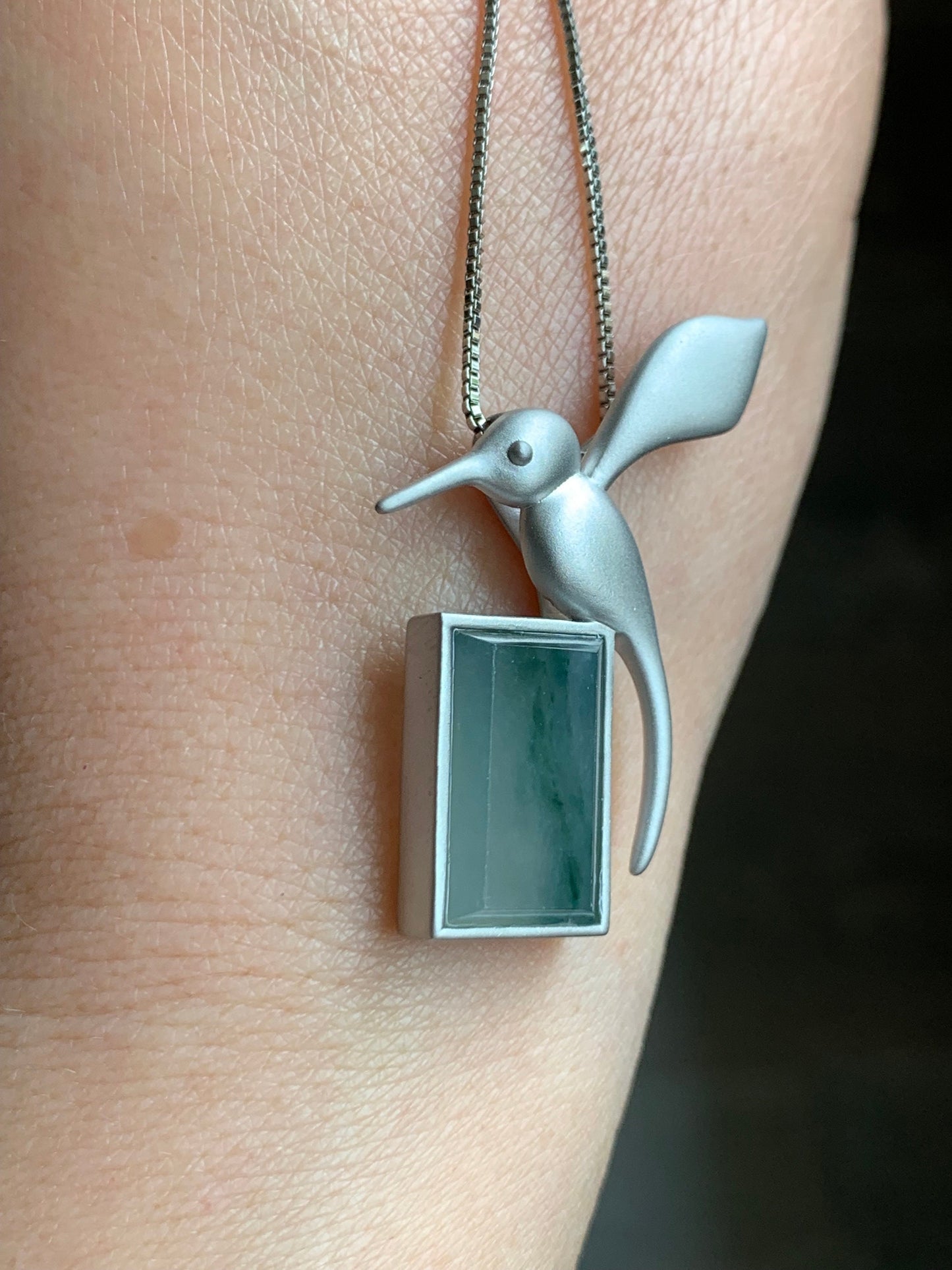 Certified Natural Burmese Icy Translucent Light Green Green Marbled Jadeite Hummingbird Pendant Sterling Silver 6.6g 天然缅甸冰飘花翡翠无事牌蜂鸟吊坠 7060
