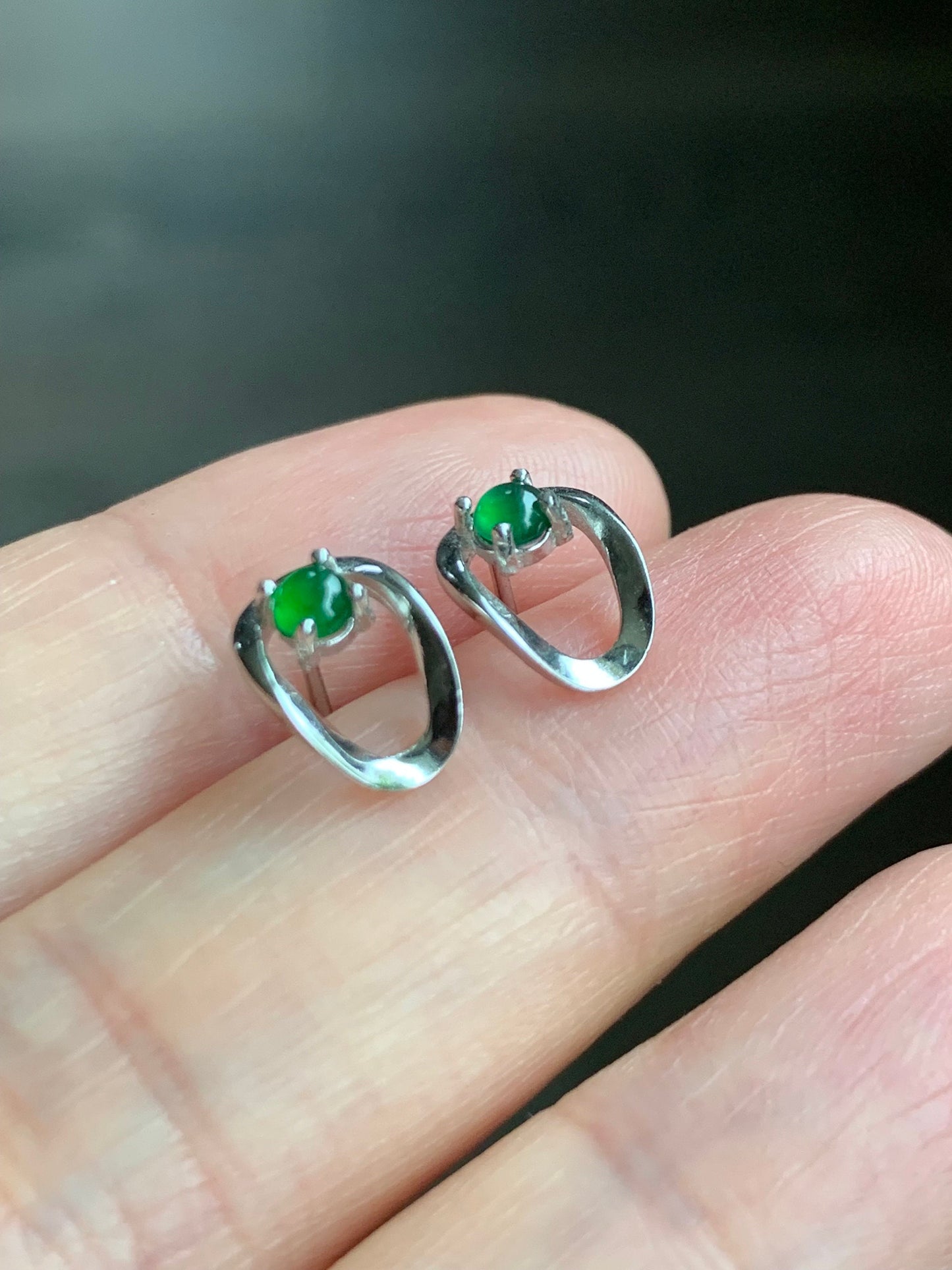 Petite Natural Guatemalan Icy Highly Translucent Vibrant Green Jadeite Stud Earrings S925 Silver Sterling 天然冰危绿翡翠银镶耳钉