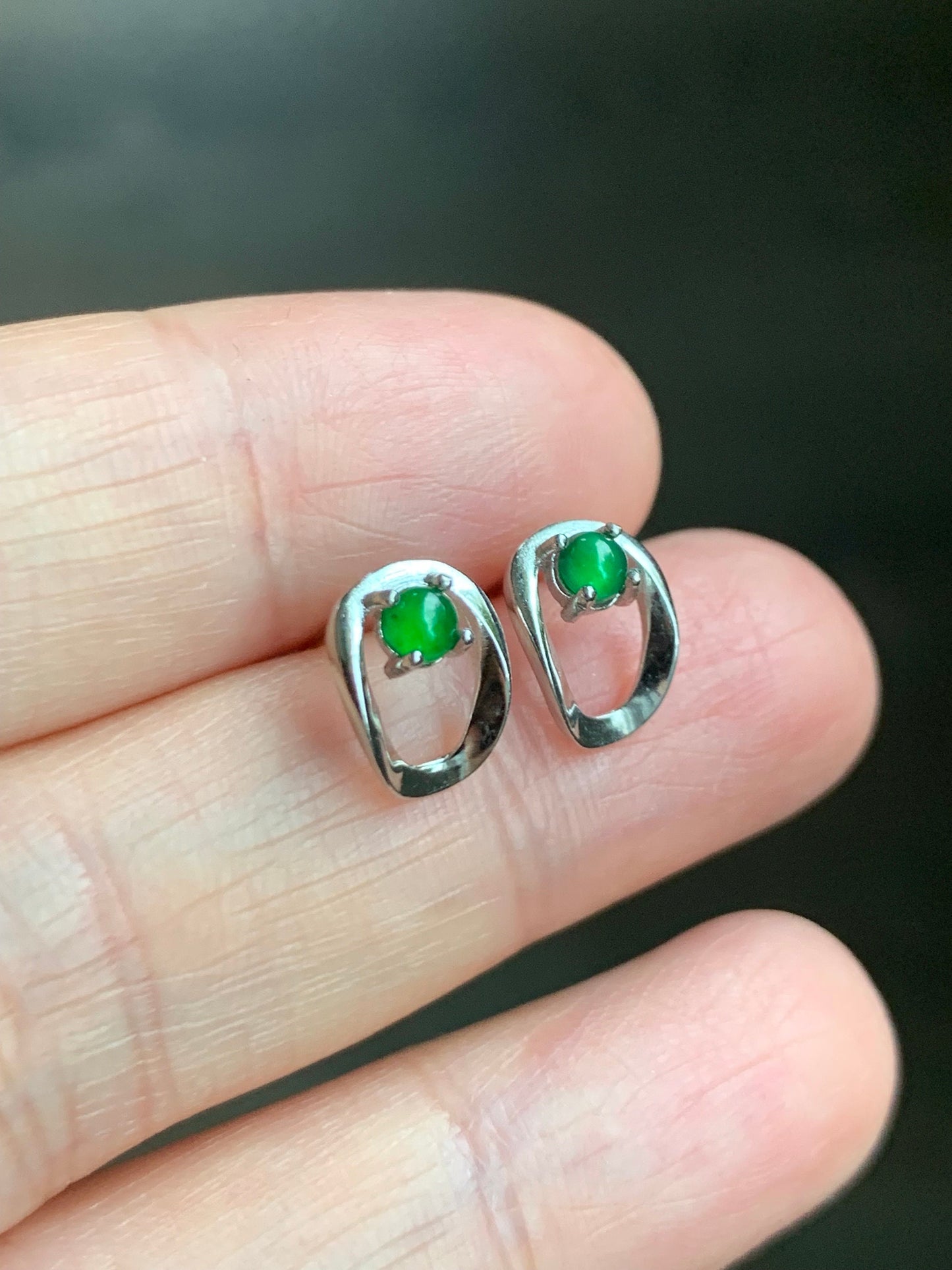 Petite Natural Guatemalan Icy Highly Translucent Vibrant Green Jadeite Stud Earrings S925 Silver Sterling 天然冰危绿翡翠银镶耳钉