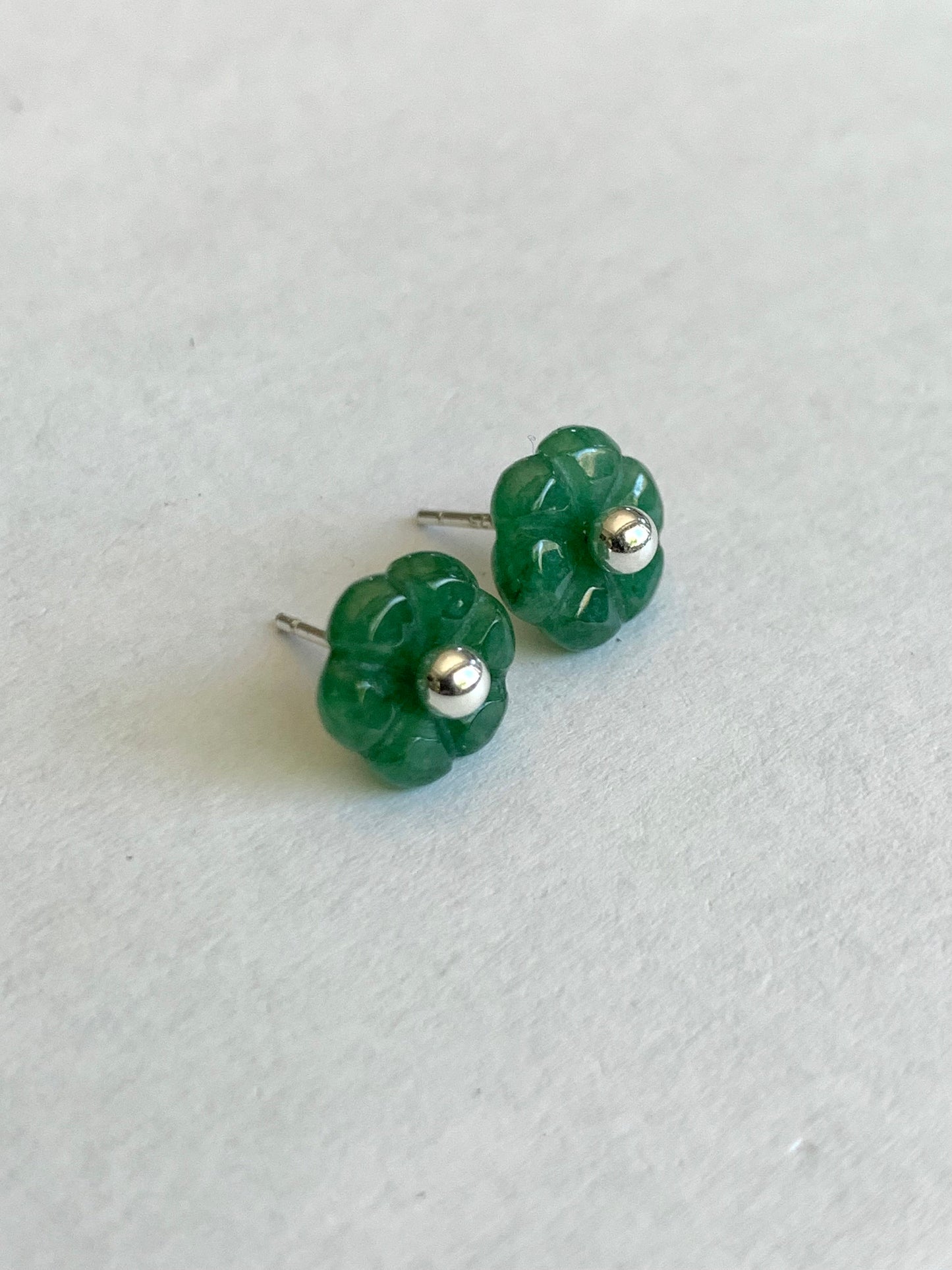 Natural Burmese Icy Translucent Dark Green Jadeite Flower Stud Earrings Sterling Silver 天然缅甸糯冰绿翡翠小花银耳钉
