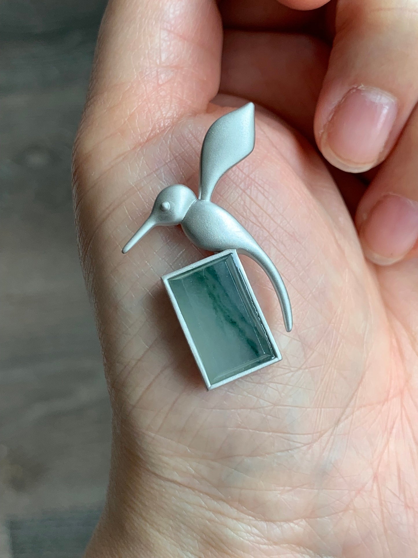 Certified Natural Burmese Icy Translucent Light Green Green Marbled Jadeite Hummingbird Pendant Sterling Silver 6.6g 天然缅甸冰飘花翡翠无事牌蜂鸟吊坠 7060
