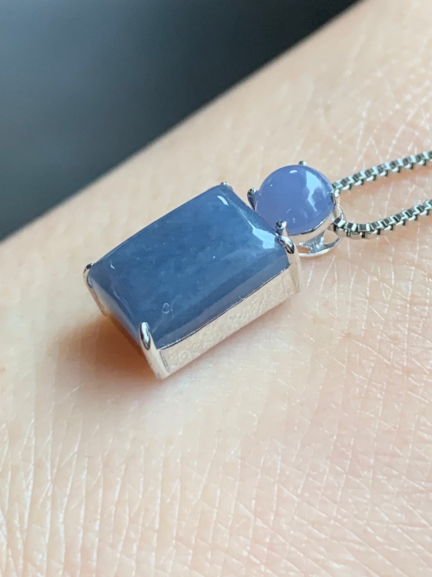 Certified Natural Guatemalan Icy Translucent Purplish Blueberry Blue Jadeite Petite Pendant 18K White Gold 1.37g 天然冰危蓝紫翡翠蛋面镶嵌吊坠 1447