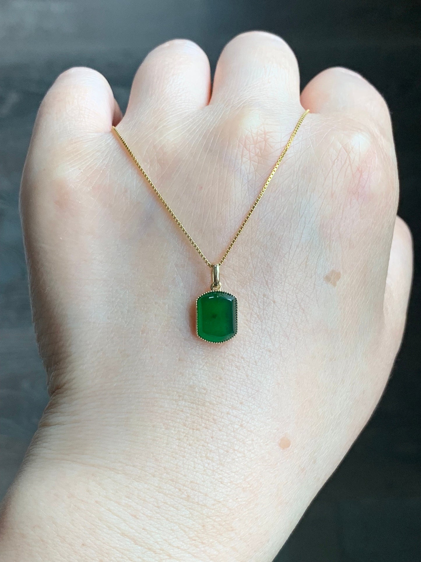 Certified Natural Guatemalan Premium Icy Highly Translucent Vibrant Green Jadeite Petite Pendant 18K Yellow Gold 1.14g 天然冰危绿翡翠无事牌镶嵌吊坠 1452