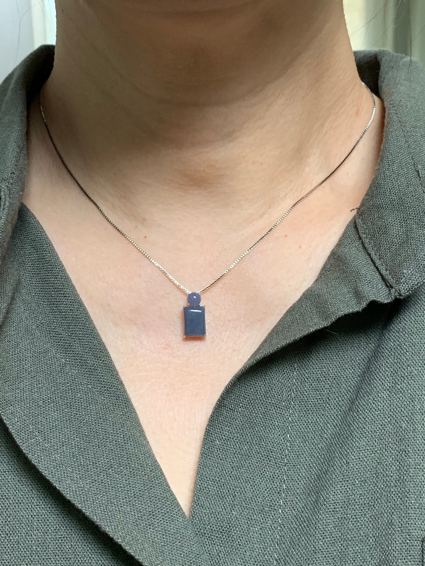Certified Natural Guatemalan Icy Translucent Purplish Blueberry Blue Jadeite Petite Pendant 18K White Gold 1.37g 天然冰危蓝紫翡翠蛋面镶嵌吊坠 1447