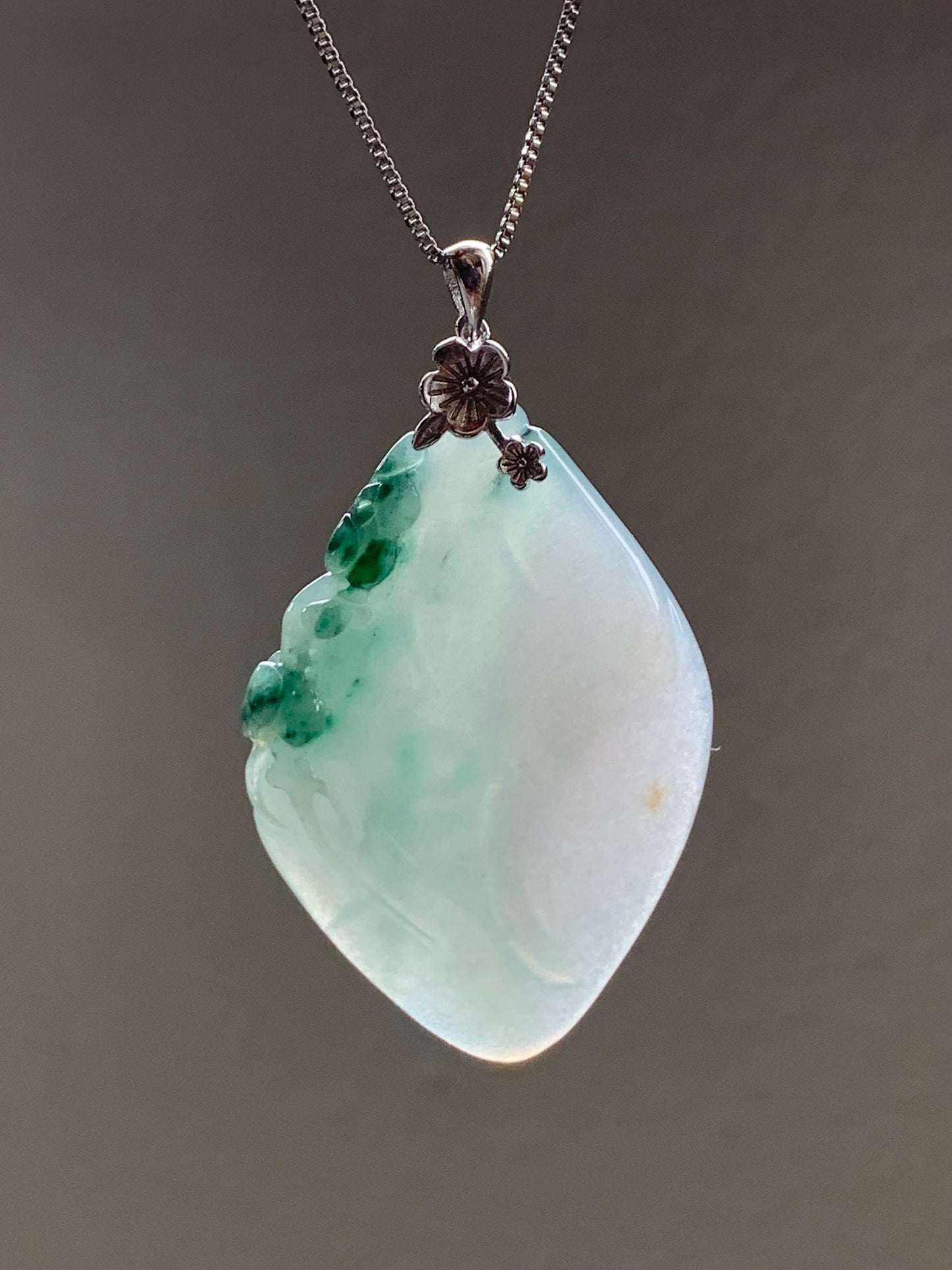 Certified Natural Burmese Icy Translucent Gelatinous Green Marbled Jadeite Diamond Pendant w/ Cherry Blossoms Sterling Silver 天然缅甸冰晴飘绿花翡翠吊坠