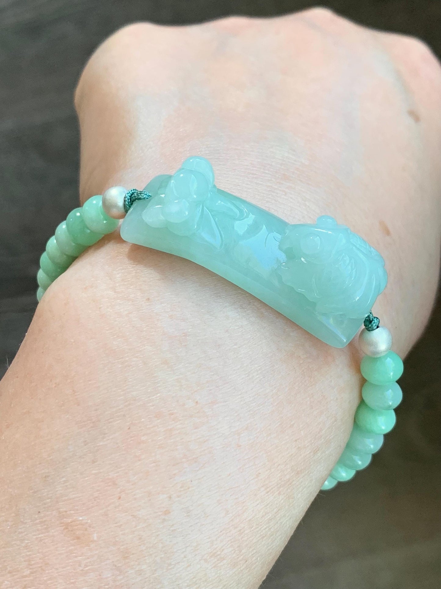 Natural Burmese Translucent Light Apple Green Jadeite Lotus Flower & Fish Cuff Jadeite Drum Beads Beaded Bracelet 6.75” 天然缅甸淡果绿翡翠荷花鱼手牌手串