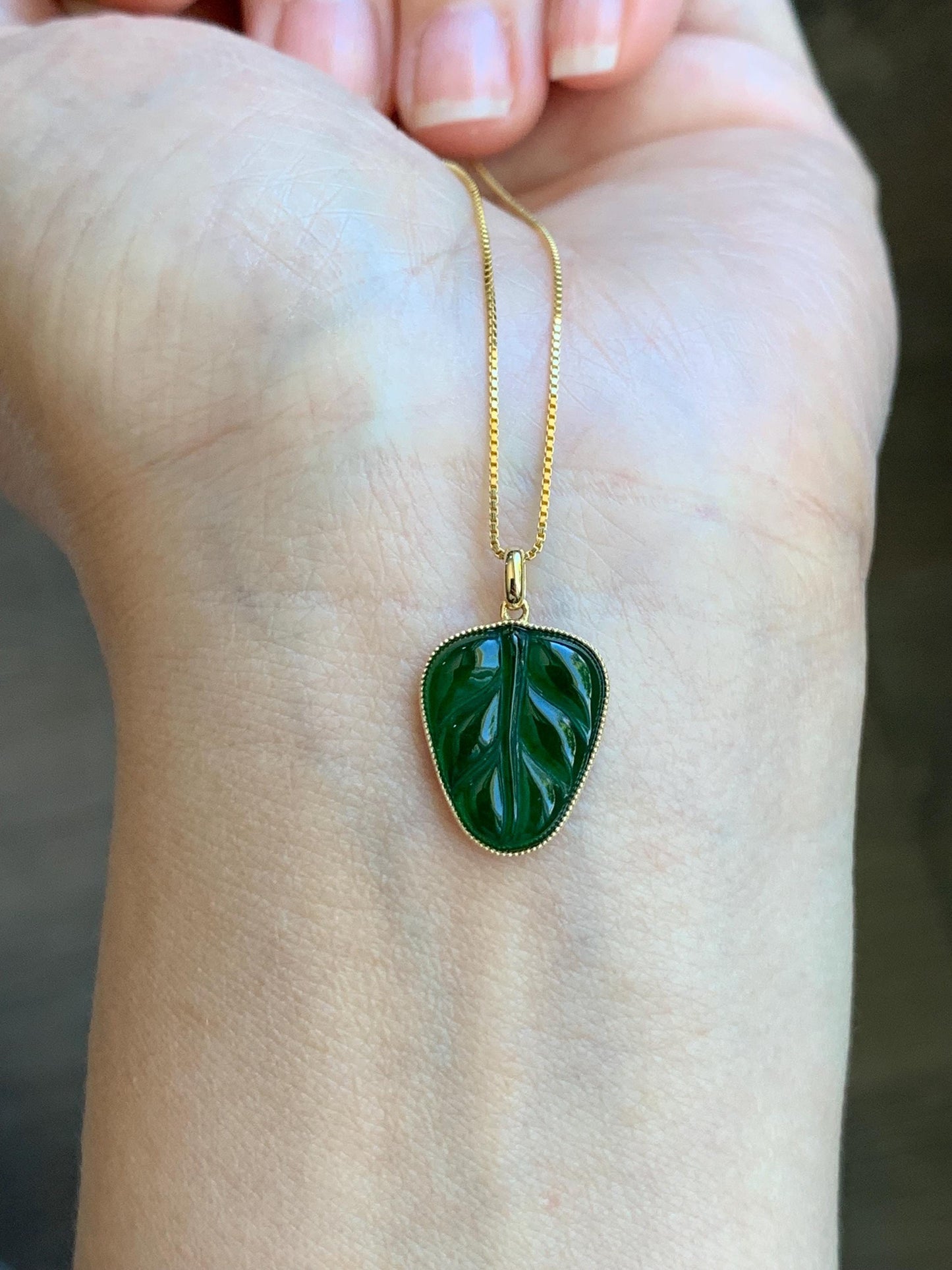 Certified Natural Guatemalan Premium Icy Translucent Vibrant Green Jadeite Petite Carved Leaf Pendant 18K Yellow Gold 1.6g 天然冰危绿翡翠叶子镶嵌吊坠 626