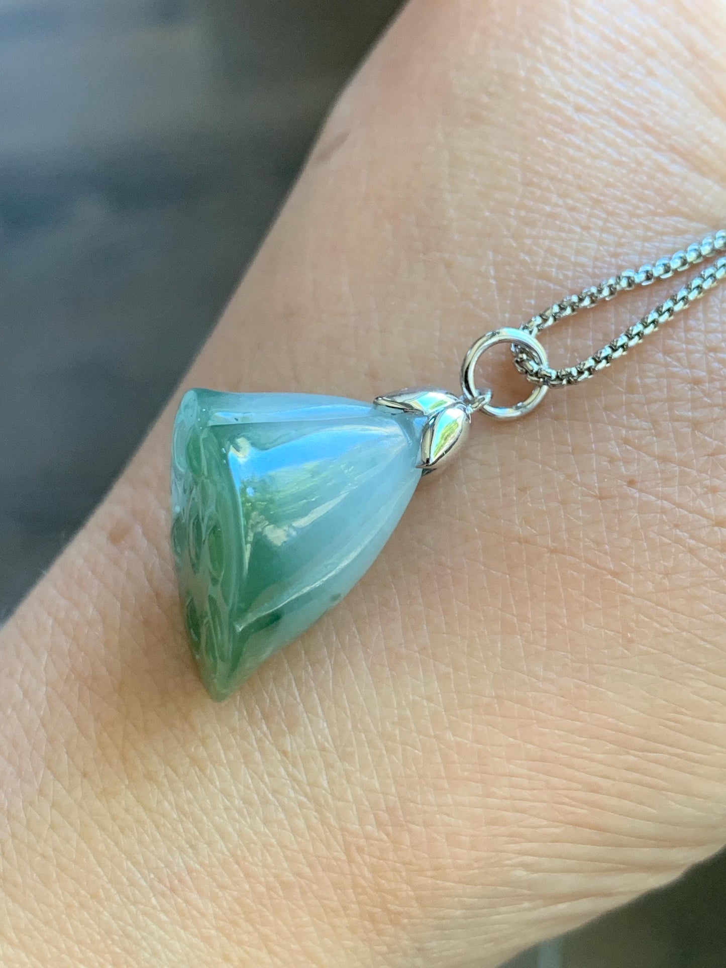 Certified Natural Burmese Icy Translucent Gelatinous Light Green Marbled Jadeite Lotus Pod Pendant 18K White Gold 天然缅甸冰胶晴底飘花翡翠莲蓬镶嵌吊坠 8615