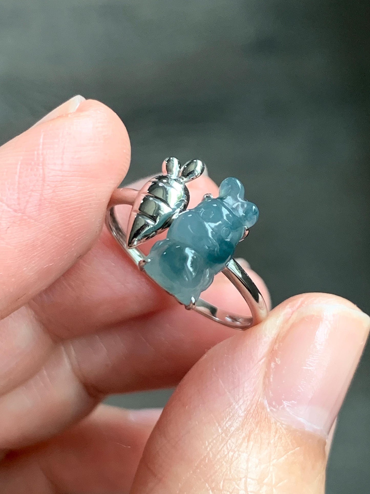 Certified Natural Burmese Icy Translucent Light Blue Teal Blue Marbled Jadeite Rabbit Carrot Ring 18K White Gold Sz 6.75 天然缅甸冰胶飘蓝花翡翠小兔萝卜镶嵌戒指