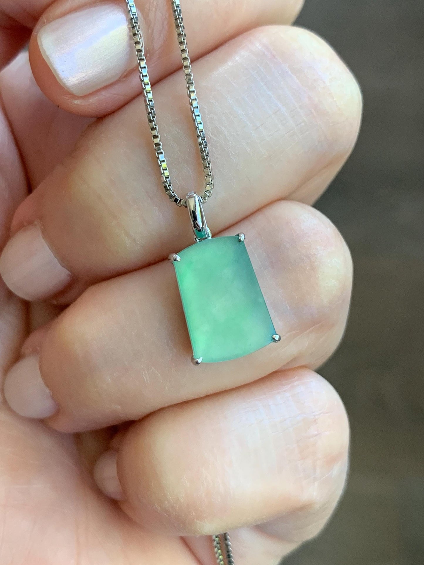 Petite Certified Natural Burmese Icy Highly Translucent Light Green Jadeite Wu Shi Pai Amulet 18K White Gold 1.27g 天然缅甸冰果绿翡翠无事牌镶嵌吊坠 6889