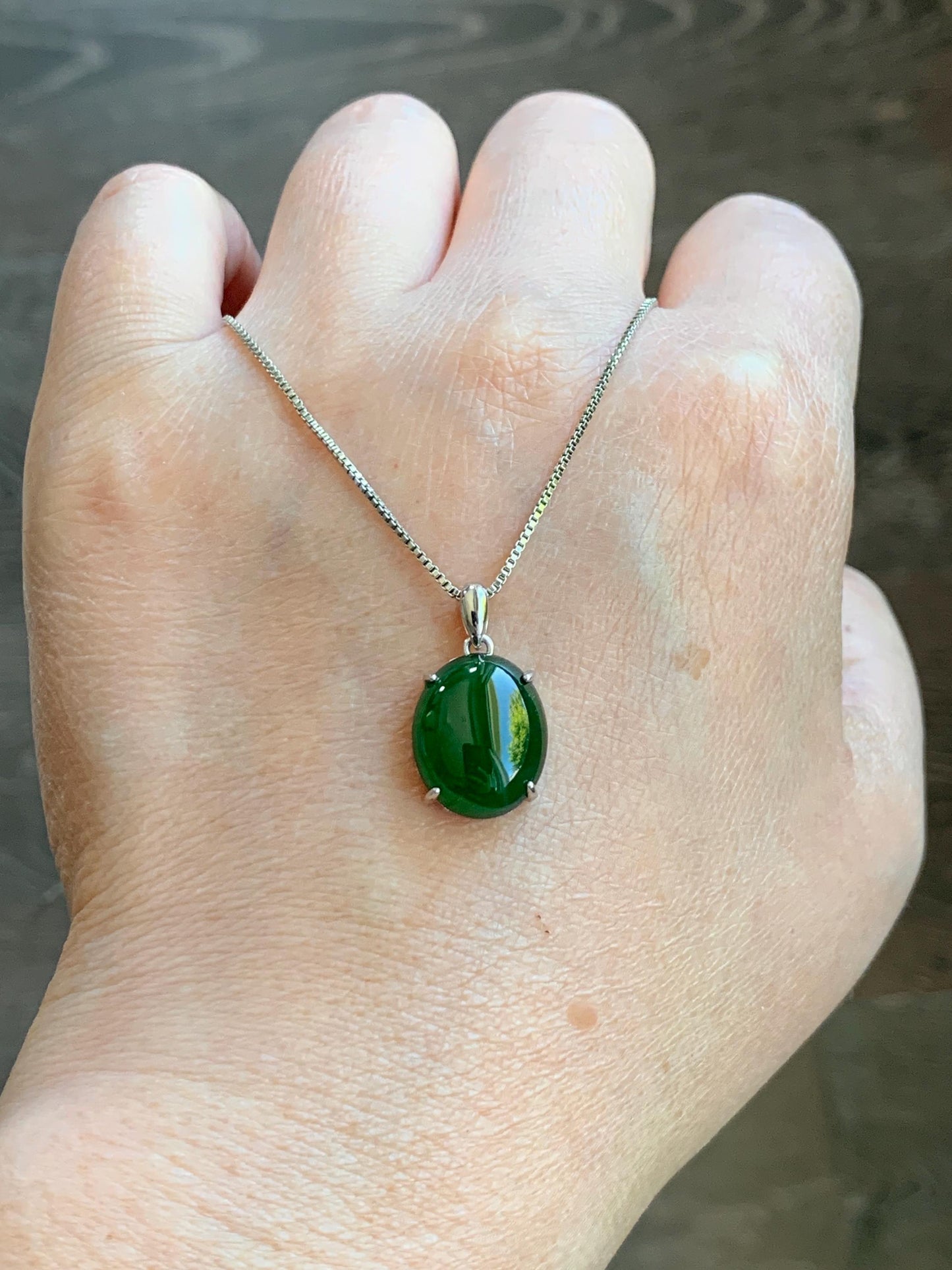 Certified Natural Guatemalan Icy Highly Translucent Vibrant Green Jadeite Oval Pendant Sterling Silver 1.98g 天然老种冰危绿翡翠镶嵌吊坠 6892