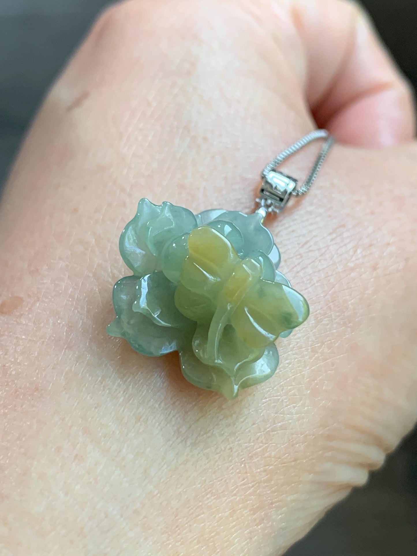 Natural Guatemalan Icy Translucent Light Blue Yellow Marbled Jadeite Lotus Flower Dragonfly Pendant 18K White Gold 天然冰危淡蓝加黄翡翠莲花镶嵌吊坠 TTH726Q